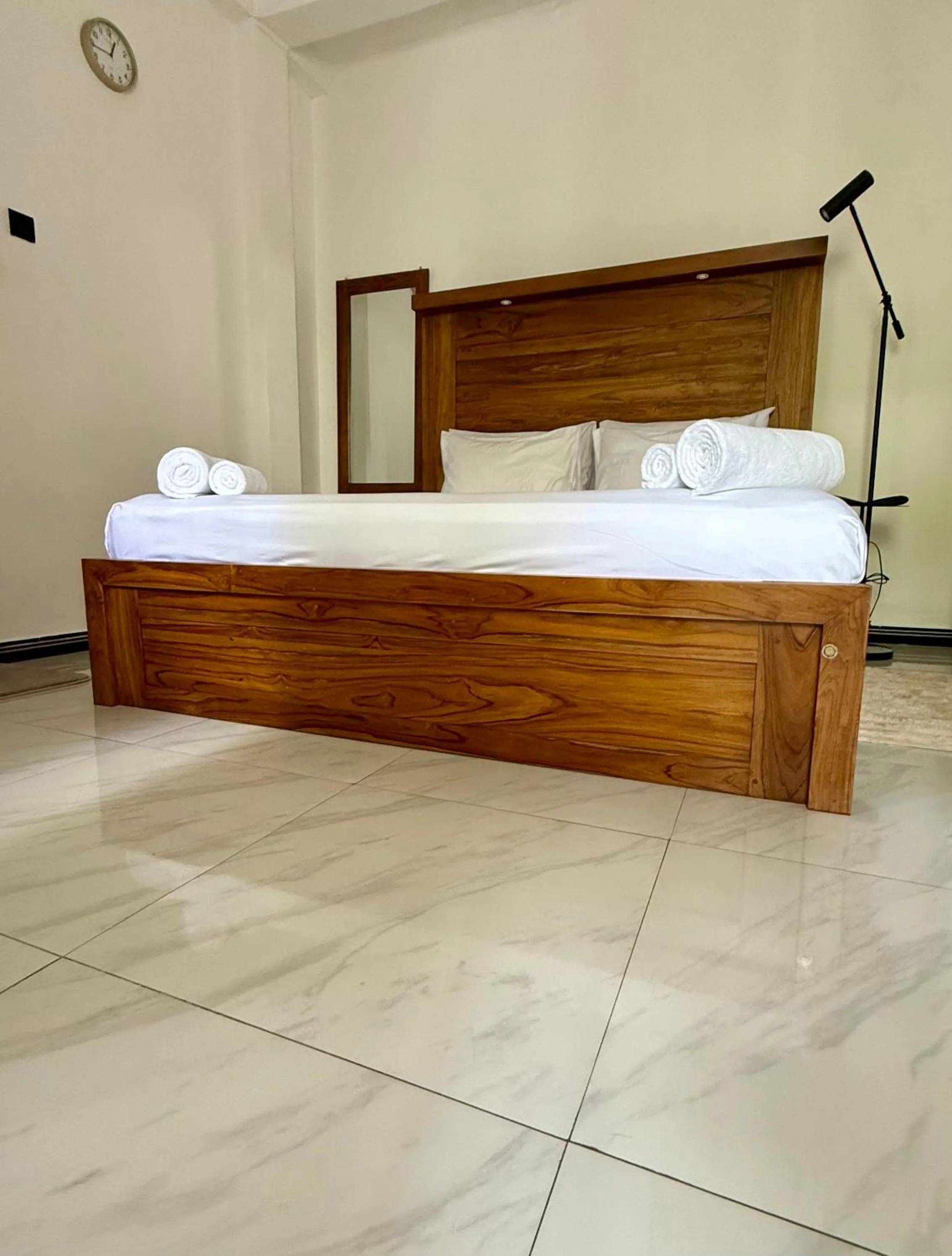 Bed in Eolie Weligama