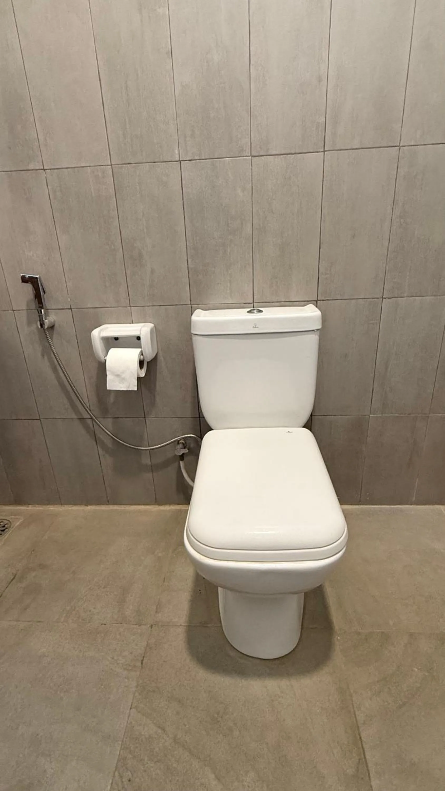 Toilet in Eolie Weligama