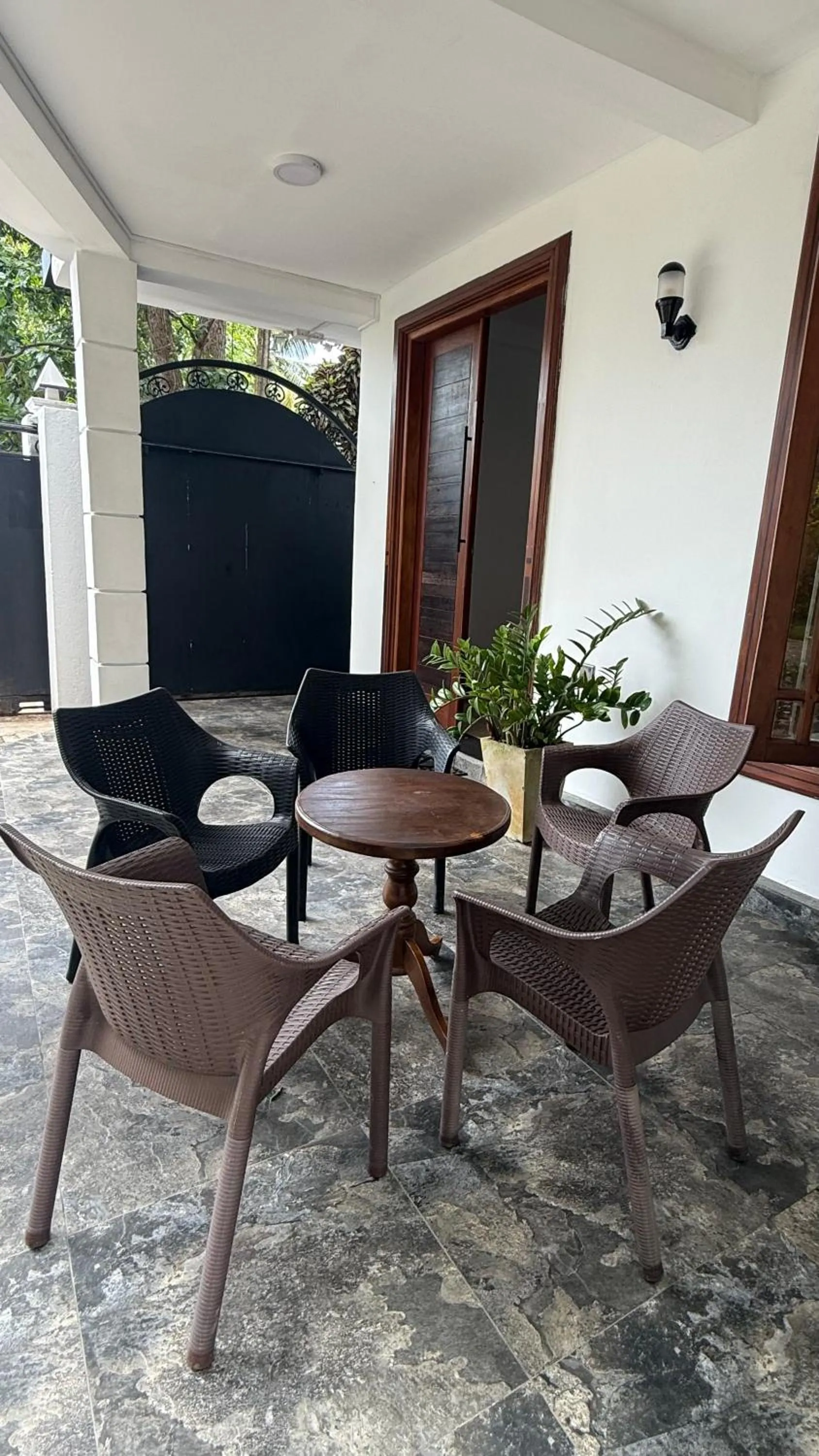 Seating area in Eolie Weligama