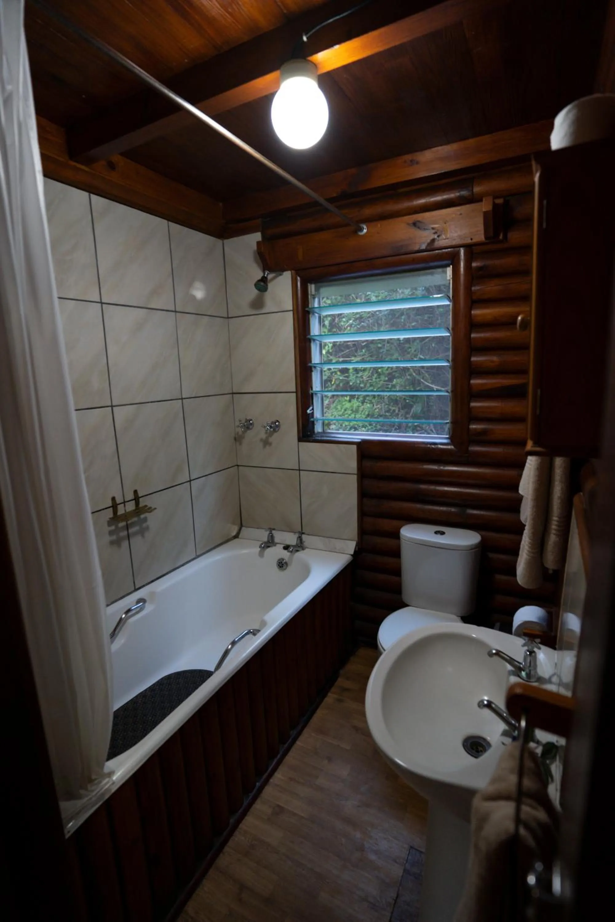 Bathroom in Mtunzini Forest Lodge Self Catering Resort