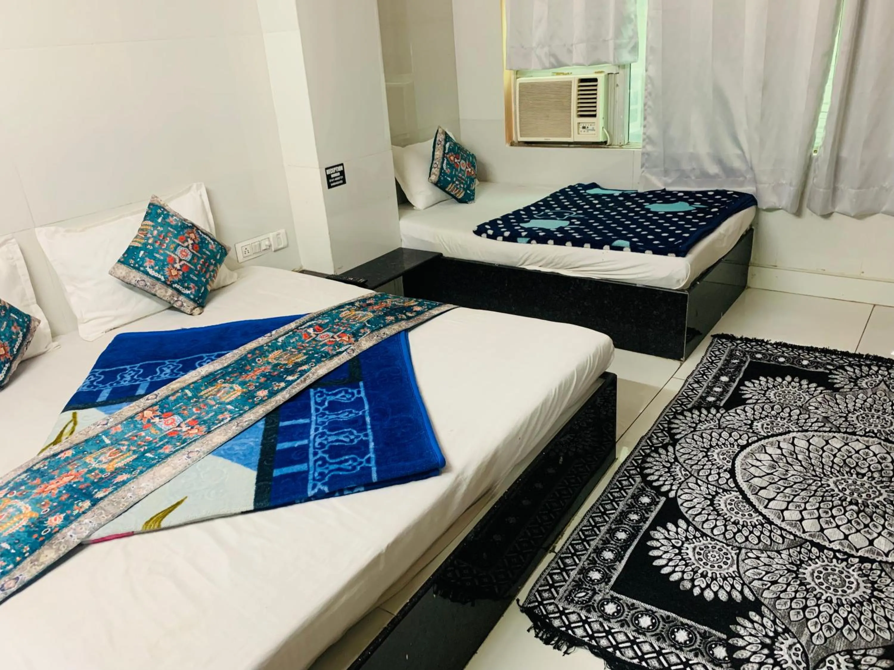 Bed in Hotel Churu Palace