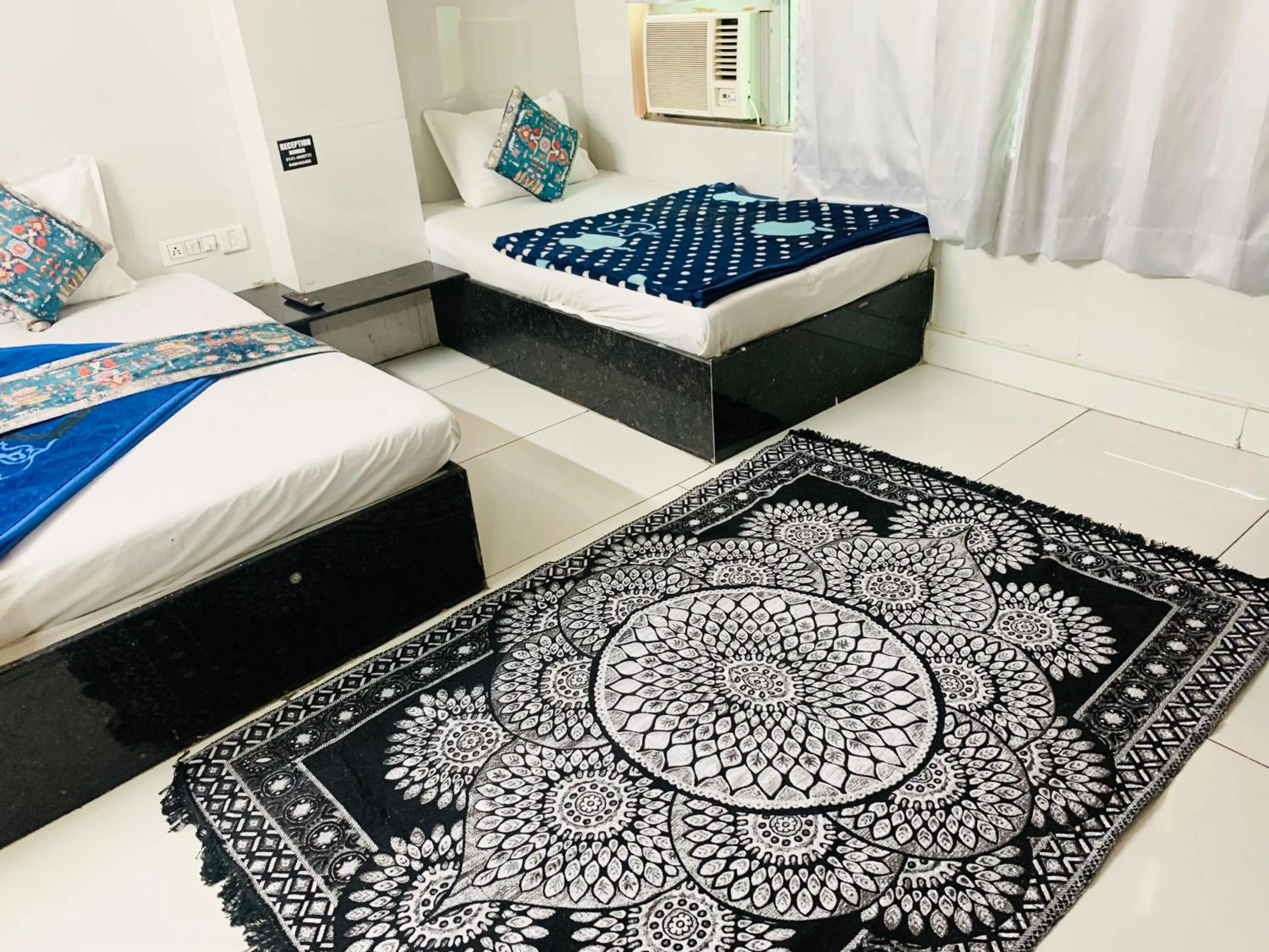 Bed in Hotel Churu Palace