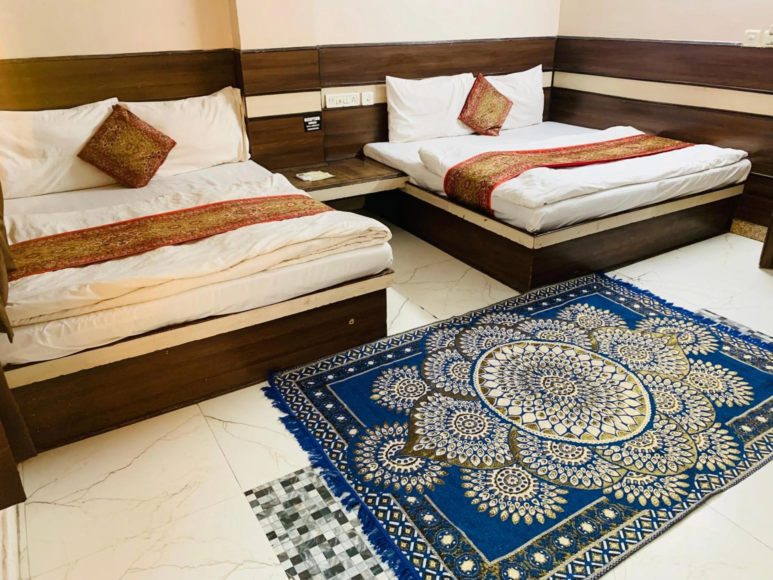 Bed in Hotel Churu Palace