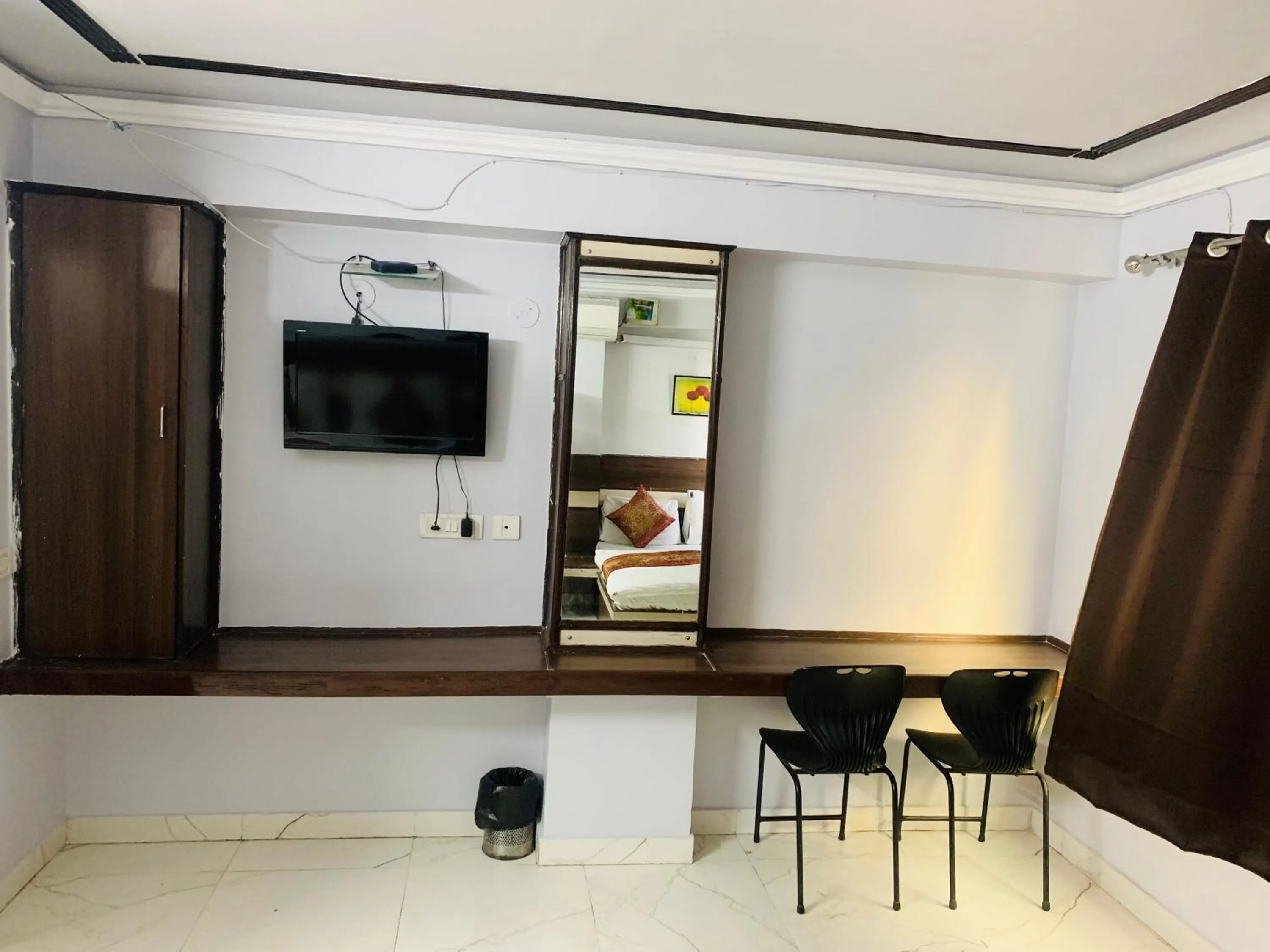 Hotel Churu Palace
