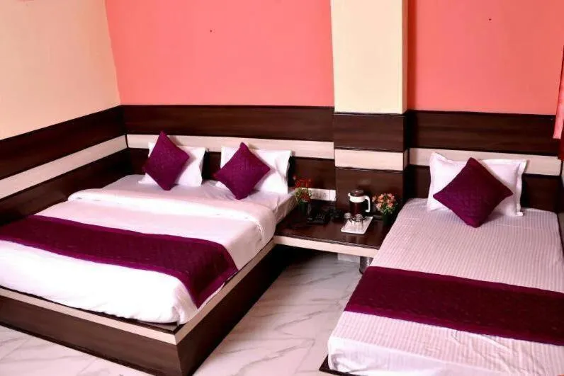 Bedroom, Bed in Hotel Churu Palace