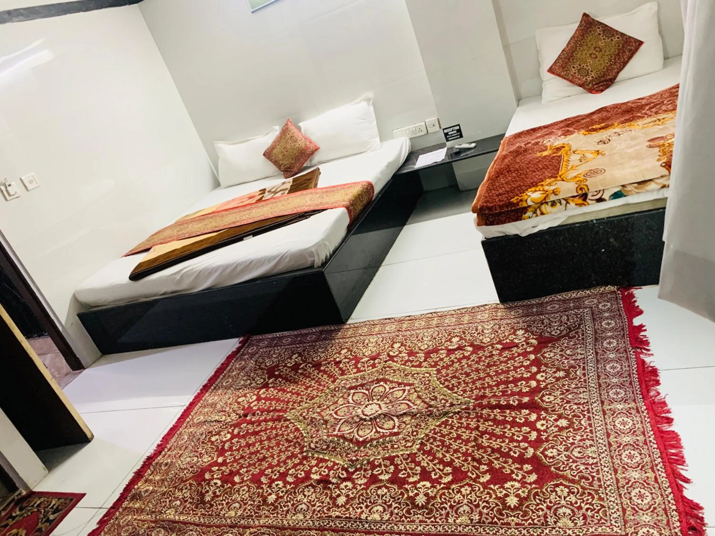 Bed in Hotel Churu Palace