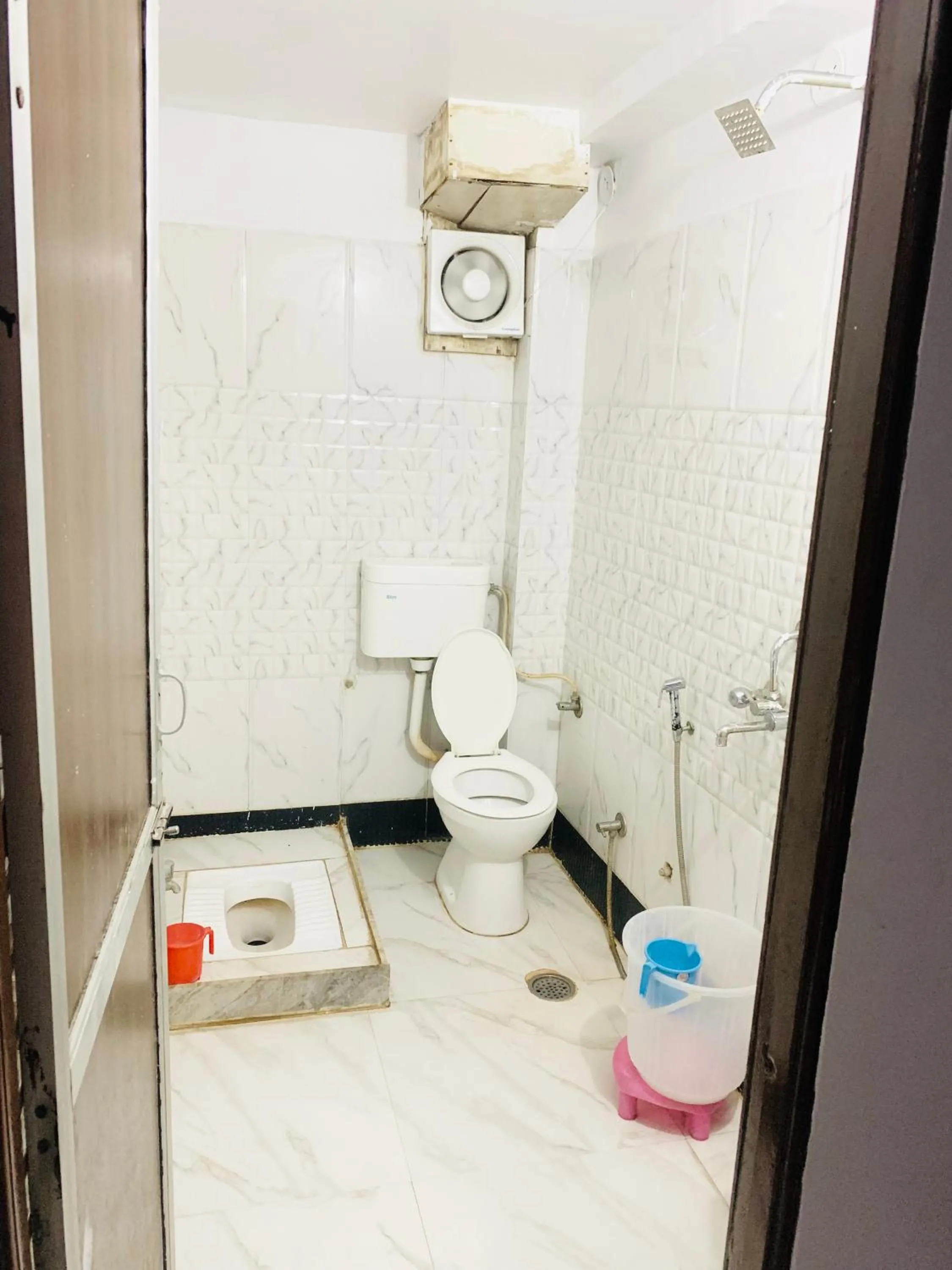 Toilet in Hotel Churu Palace