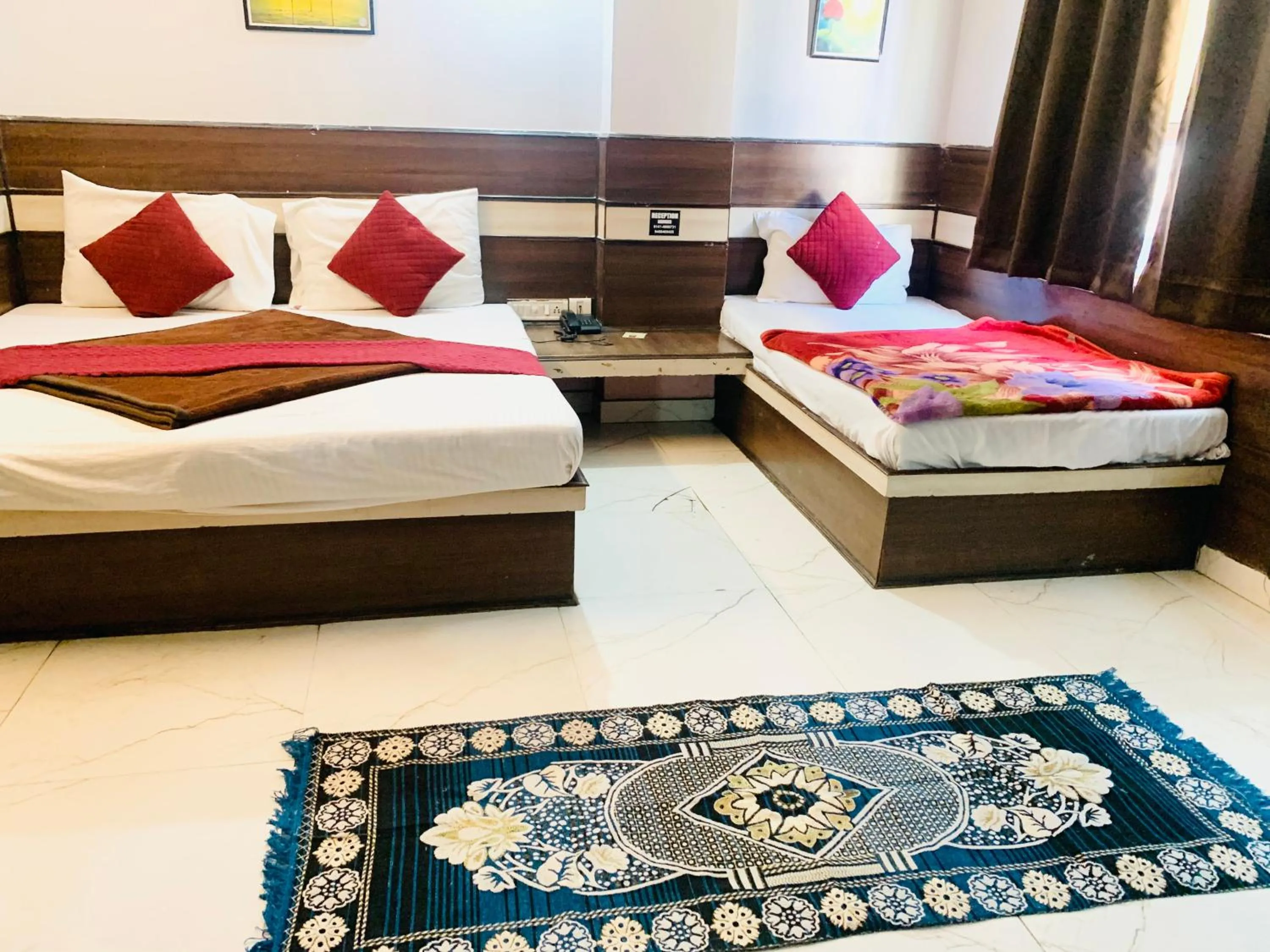 Bed in Hotel Churu Palace