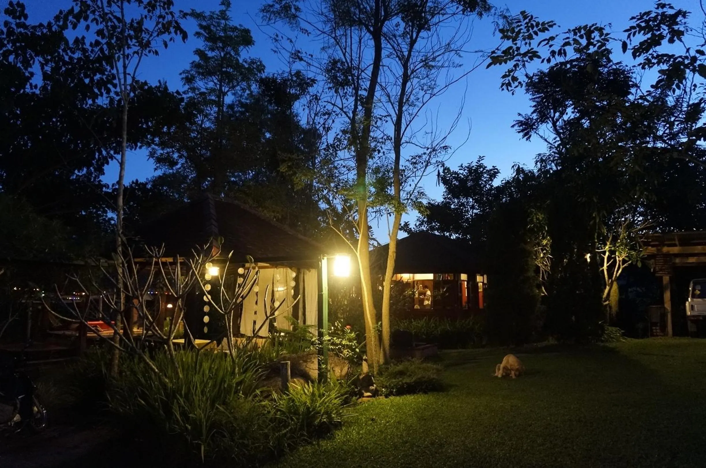 On site in Bannamhoo Bungalows