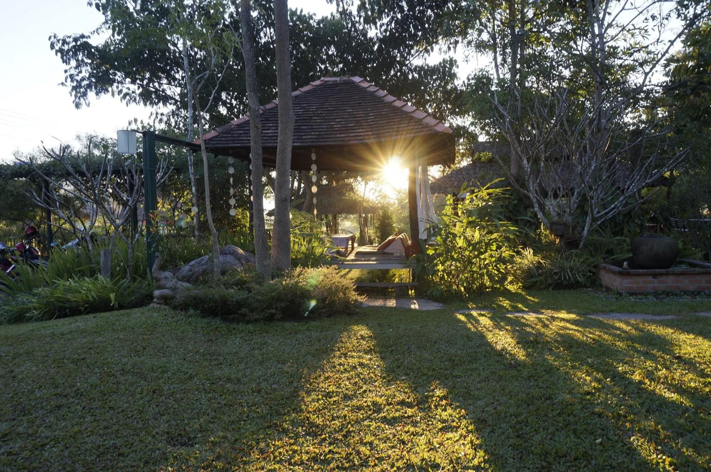 On site in Bannamhoo Bungalows