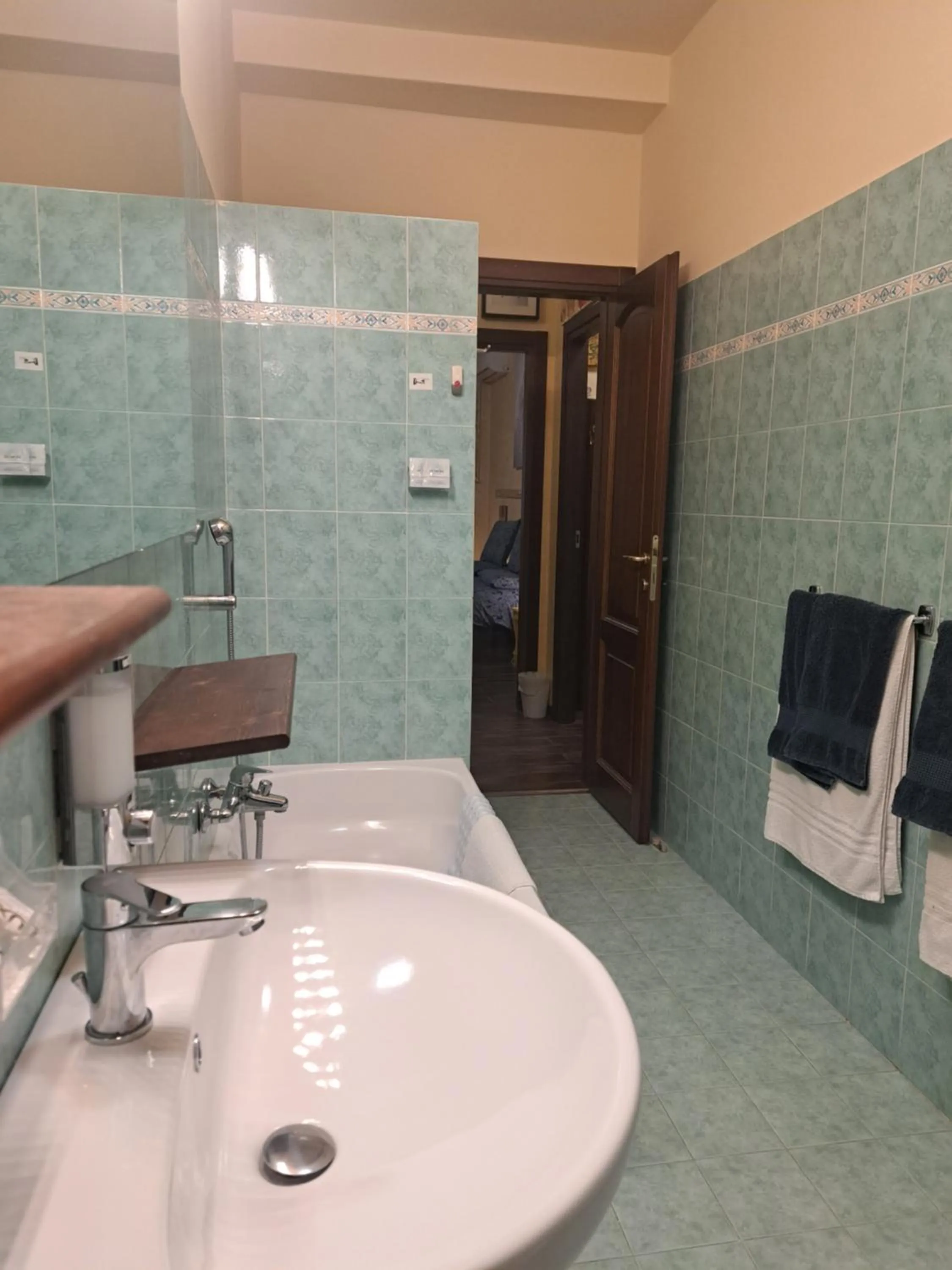 Shower in Bed & Breakfast A San Siro 75