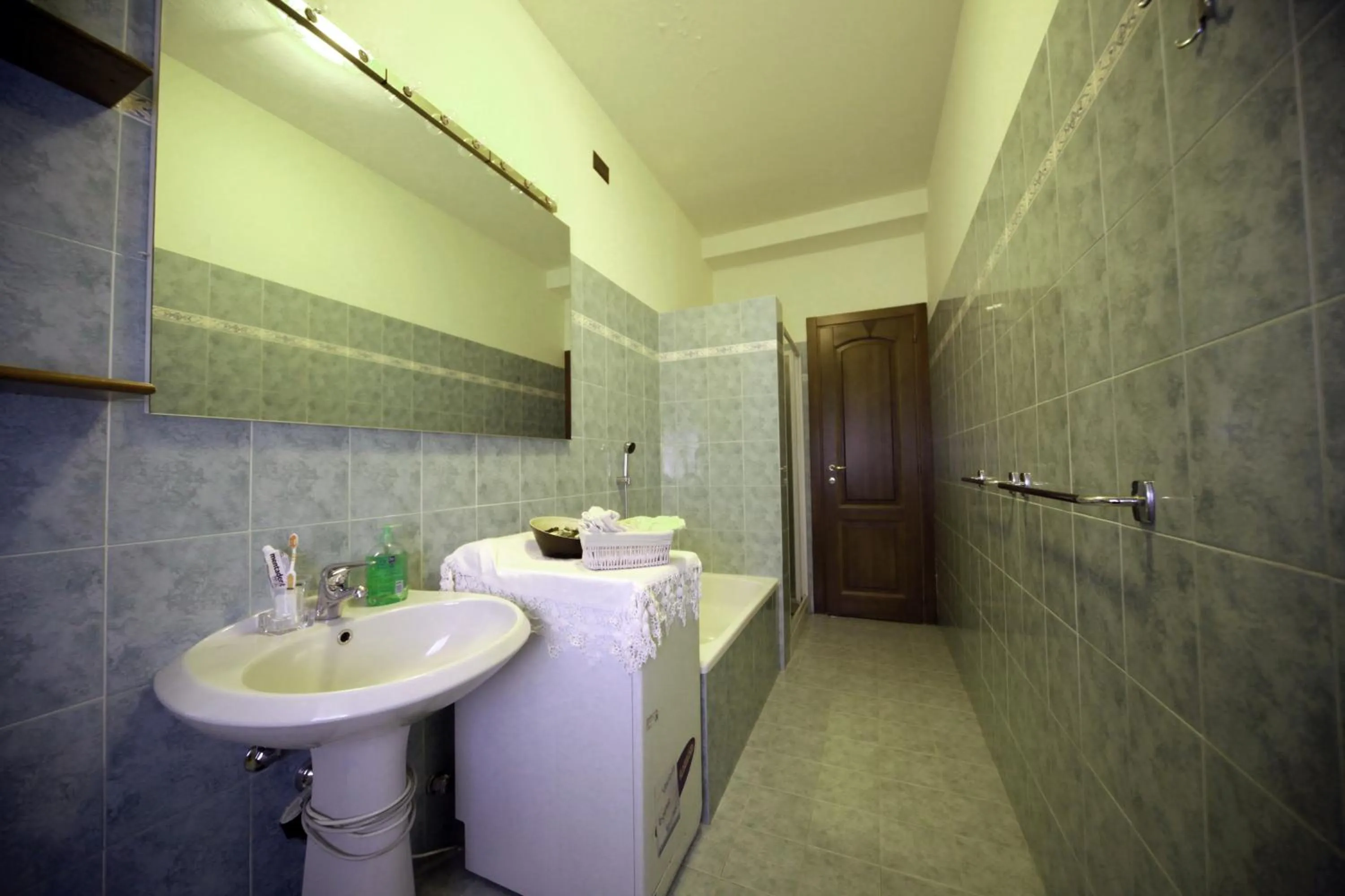 Bathroom in Bed & Breakfast A San Siro 75