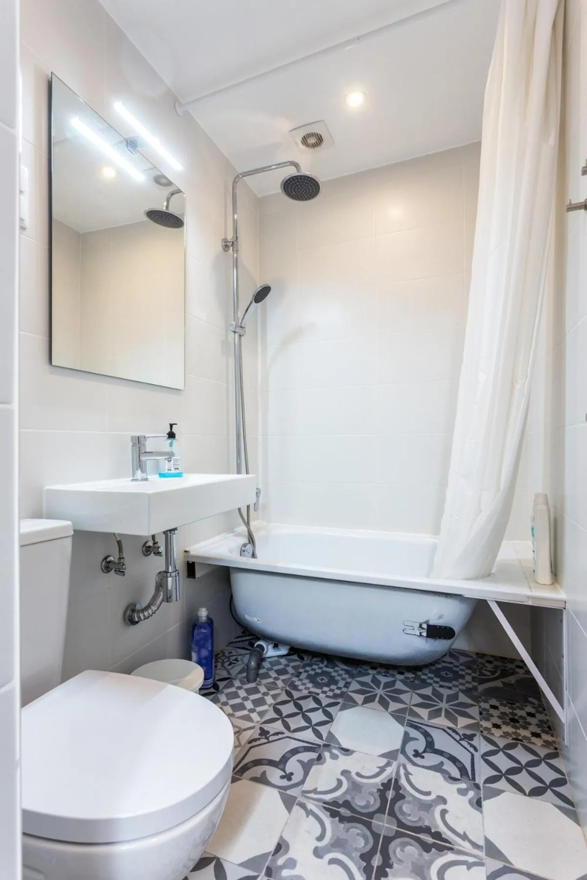 Shower in Casa Malpique