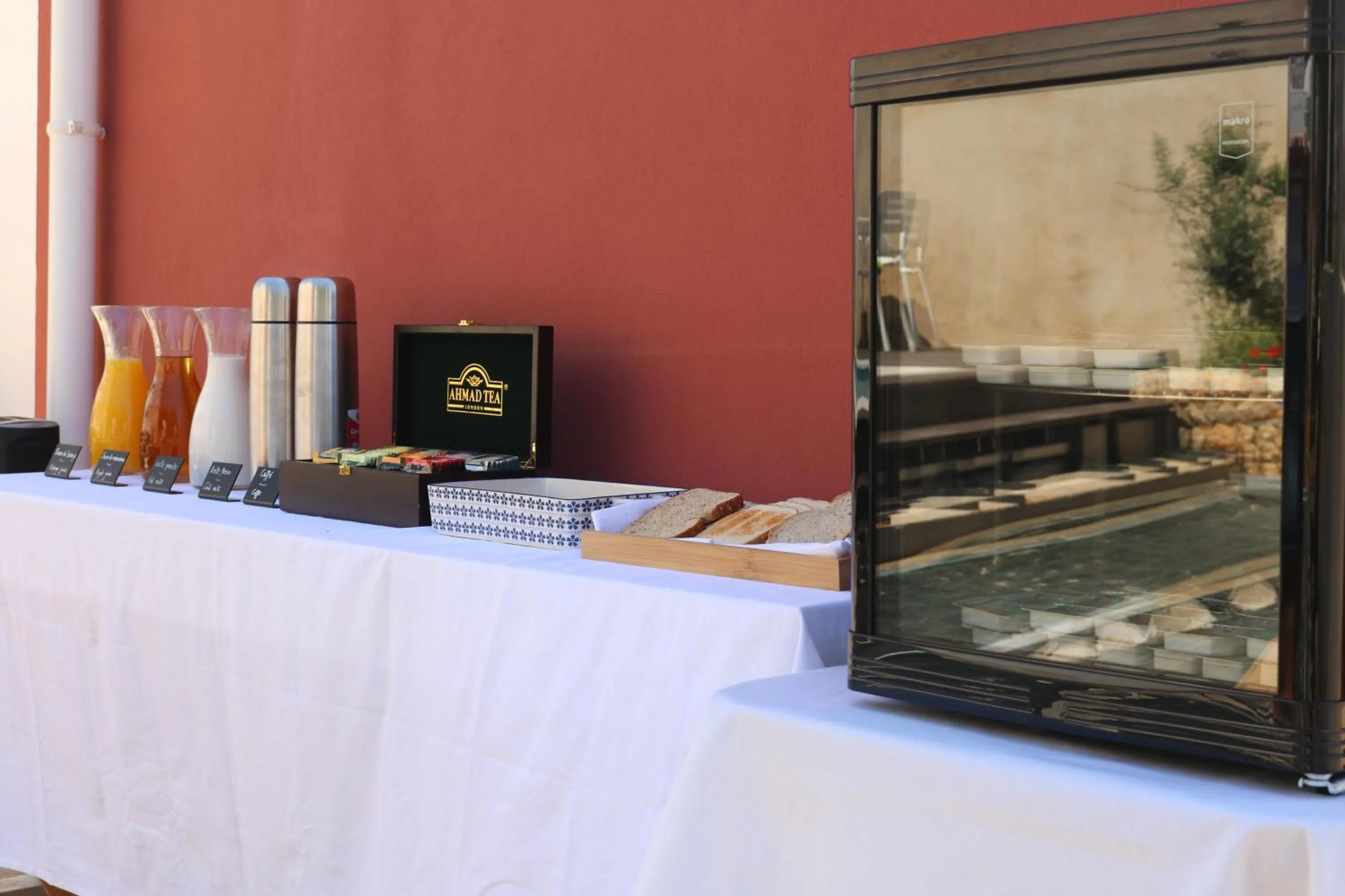 Spring in Casa Malpique