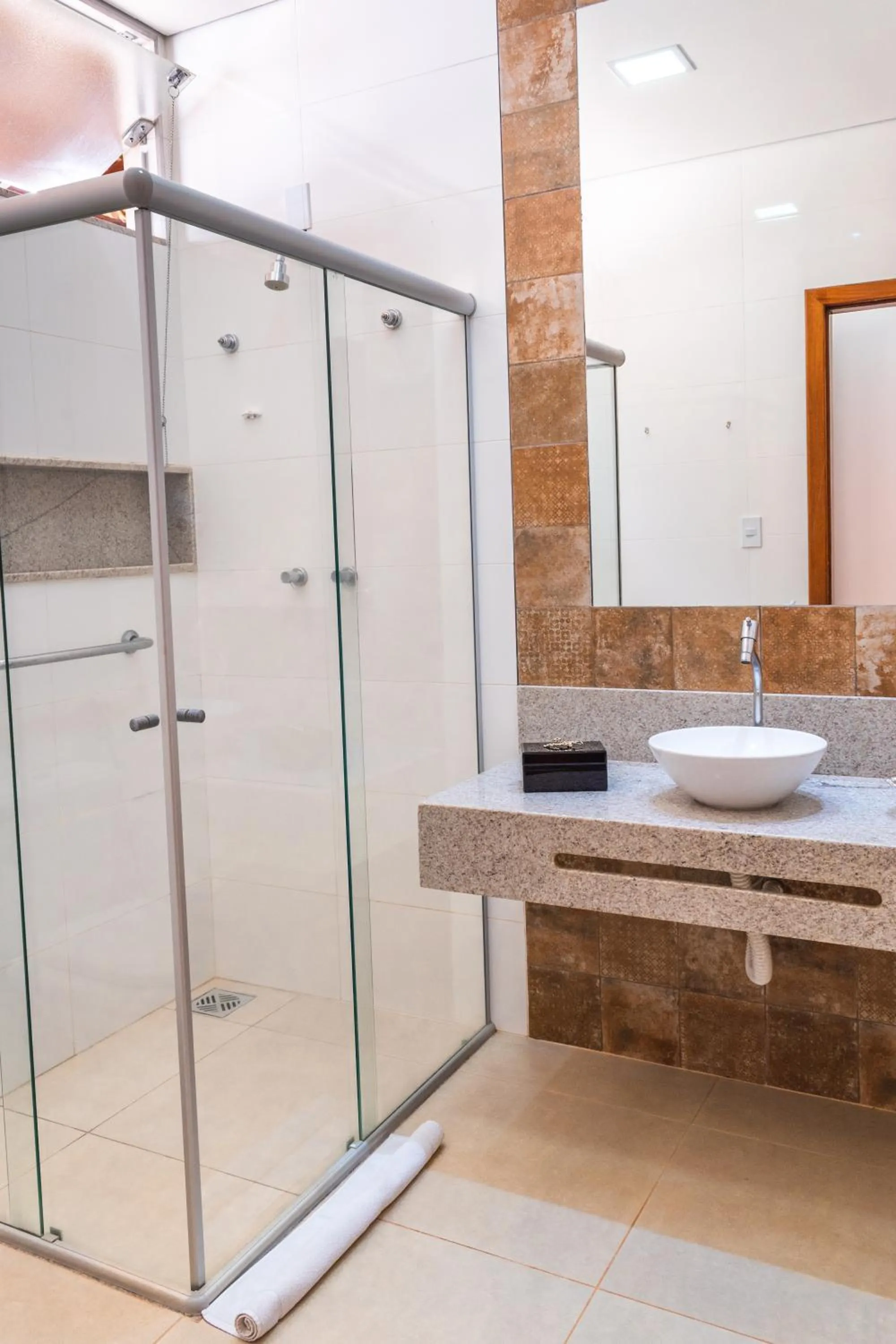 Bathroom in BellaMinas Pousada