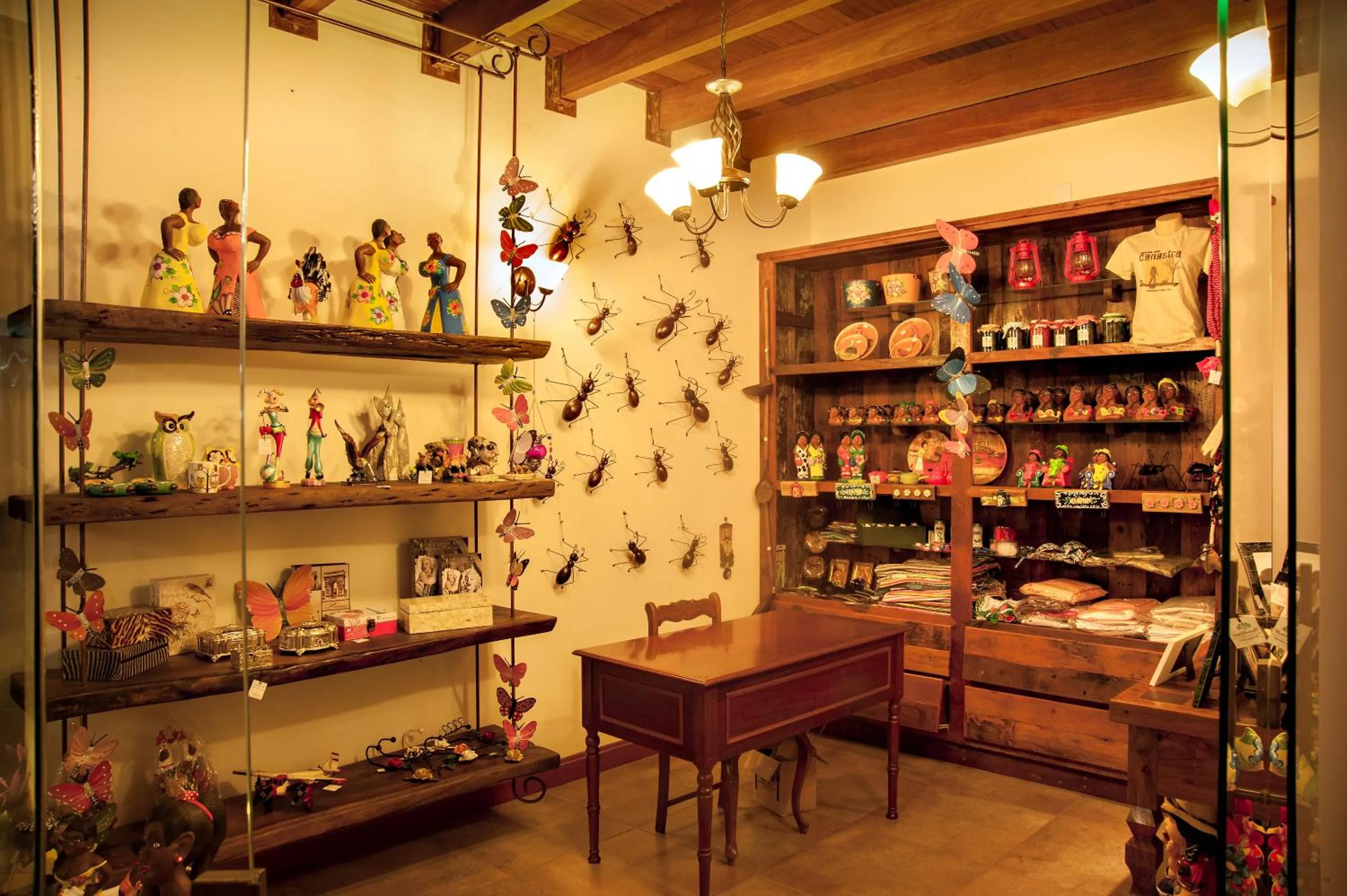 On-site shops in BellaMinas Pousada