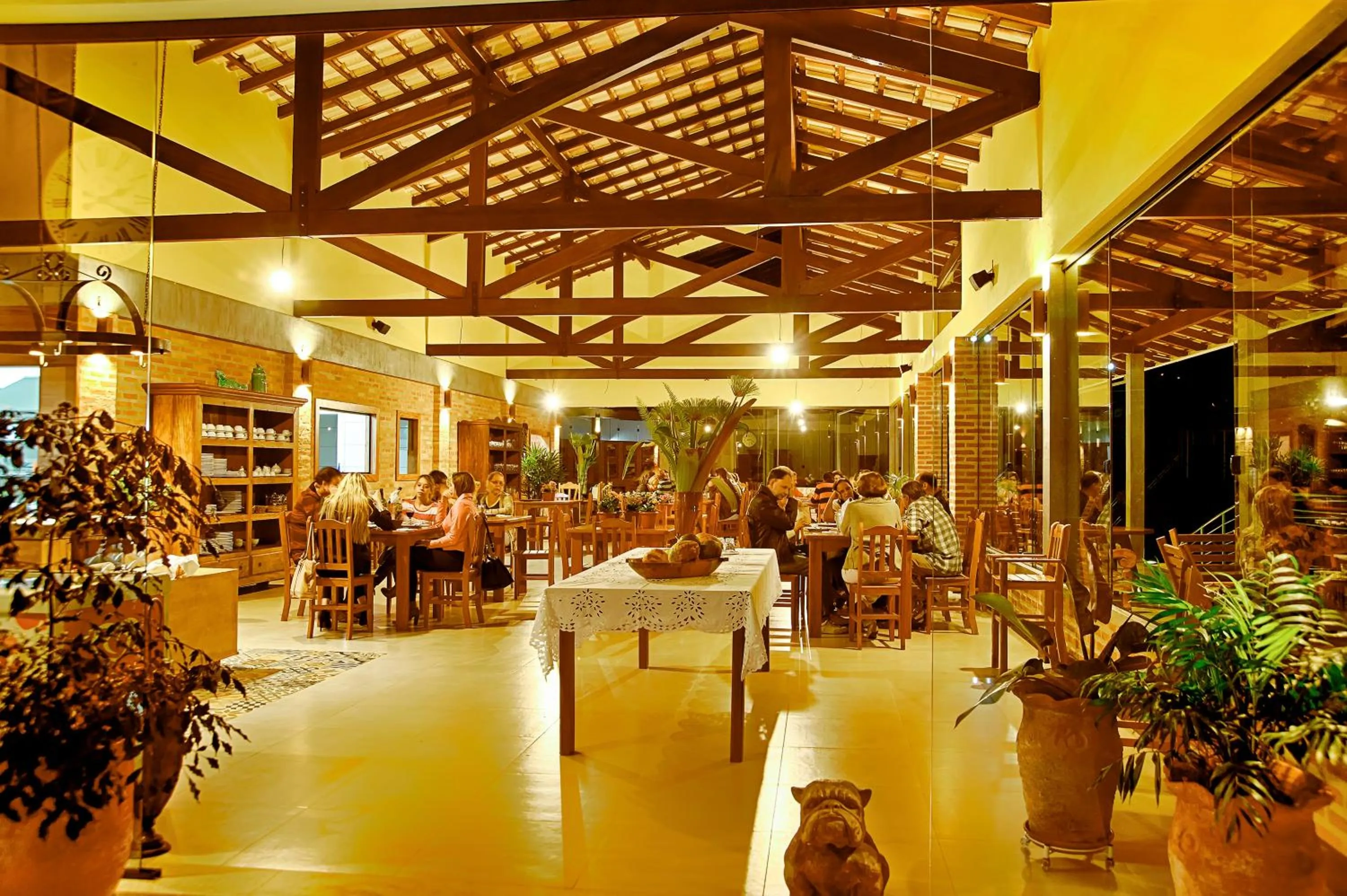 Restaurant/places to eat in BellaMinas Pousada