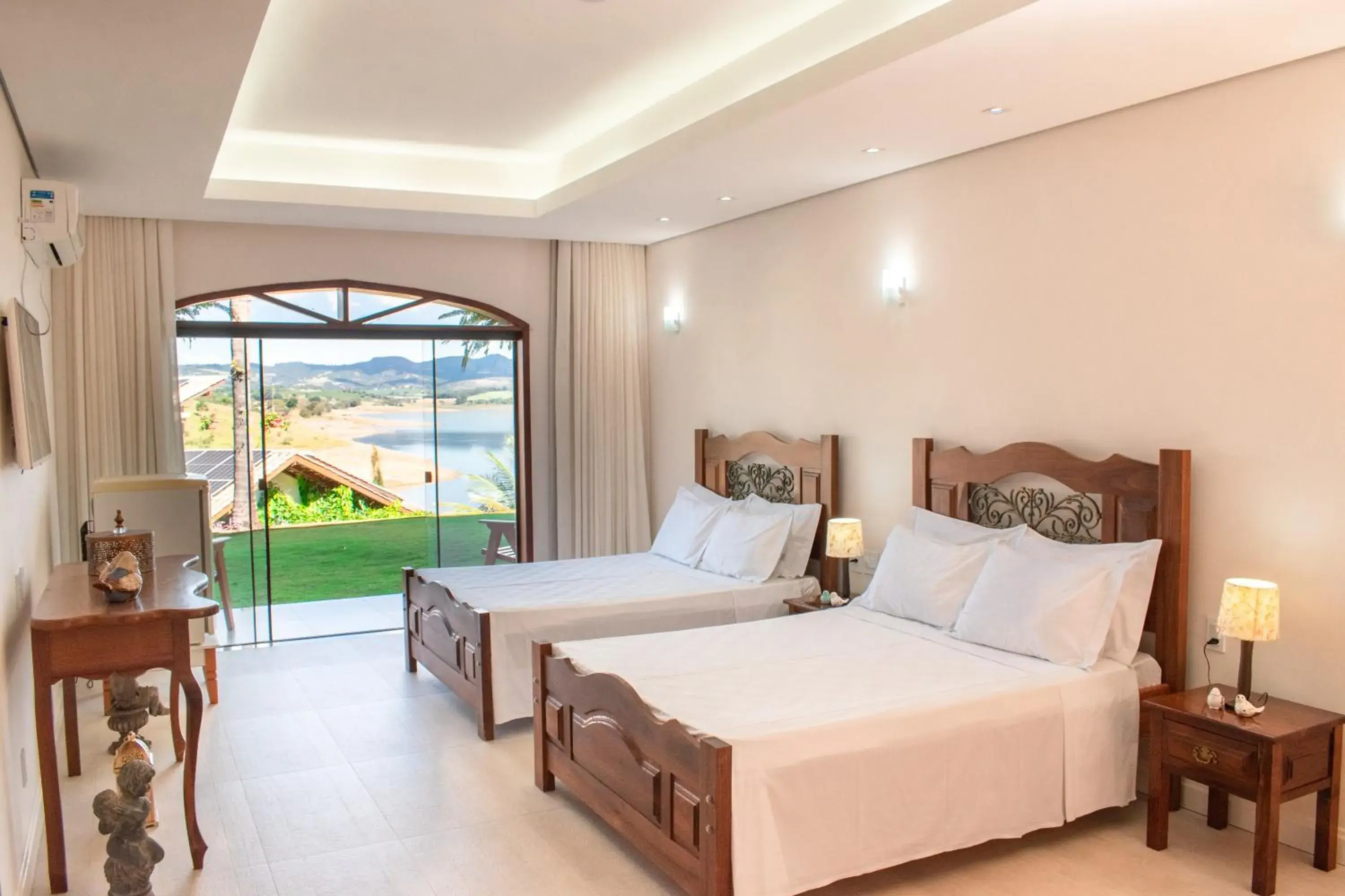 Deluxe Family Suite in BellaMinas Pousada Deluxe Family Suite in BellaMinas Pousada