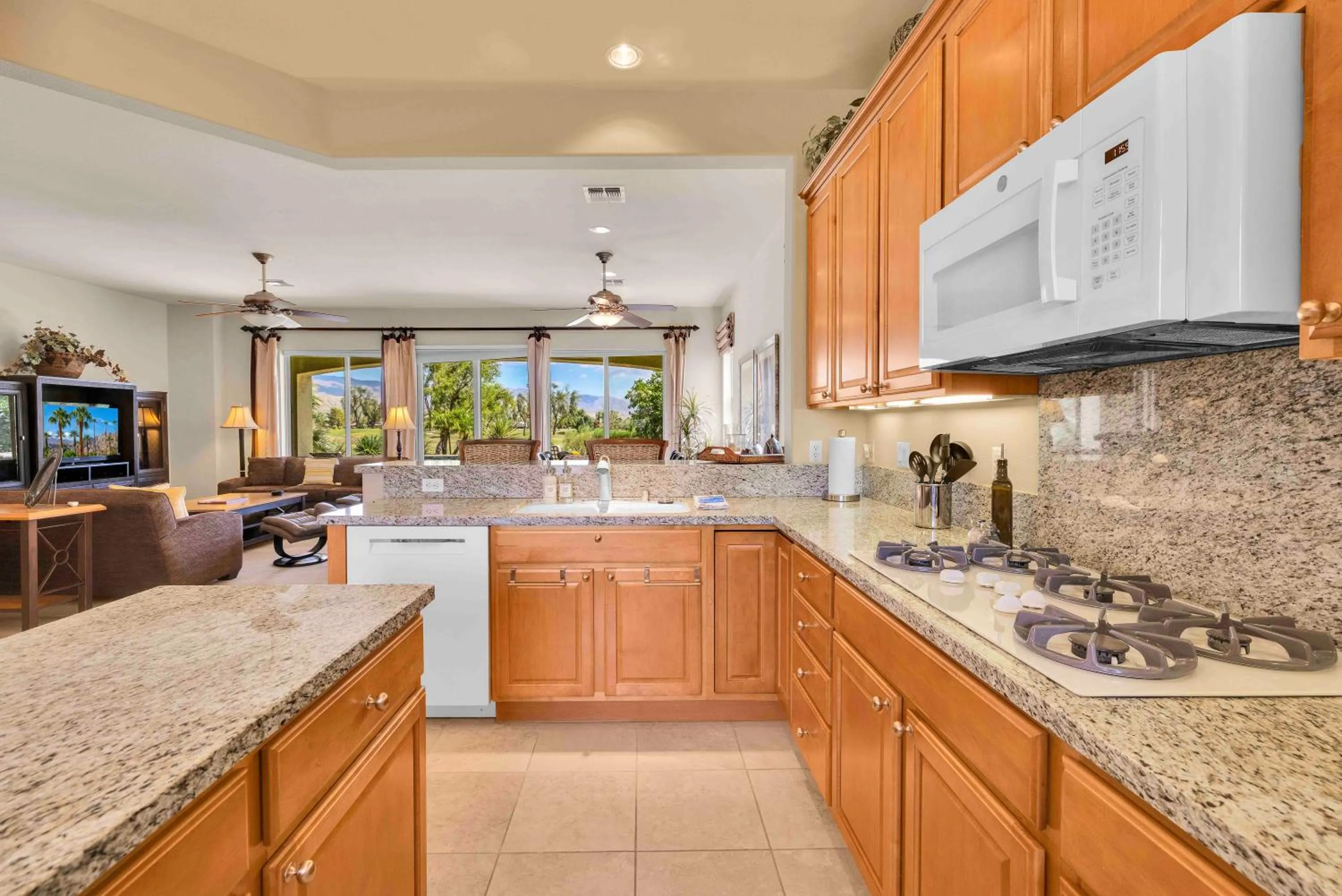 Kitchen or kitchenette in Desert Fairway Oasis