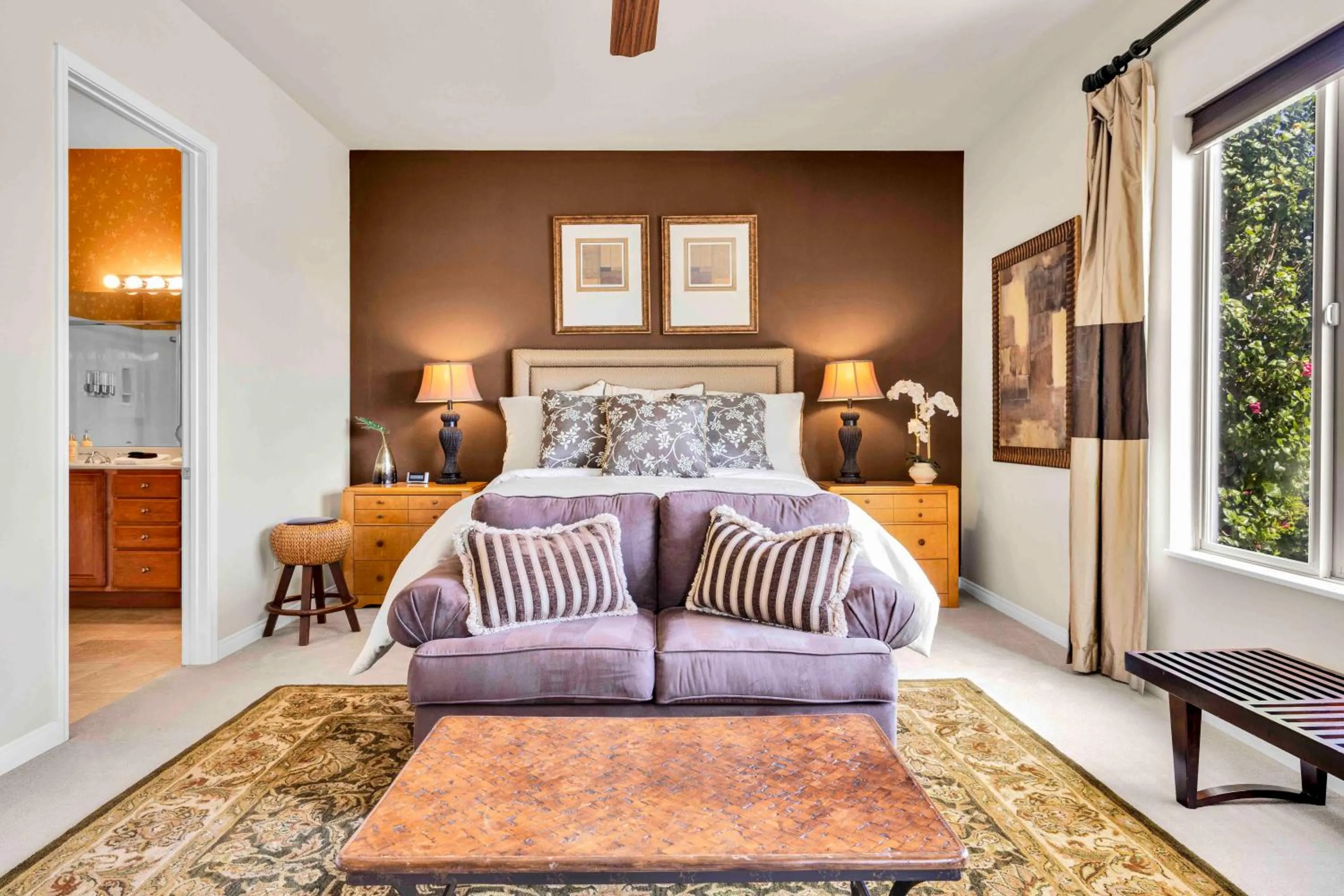 Living room in Desert Fairway Oasis