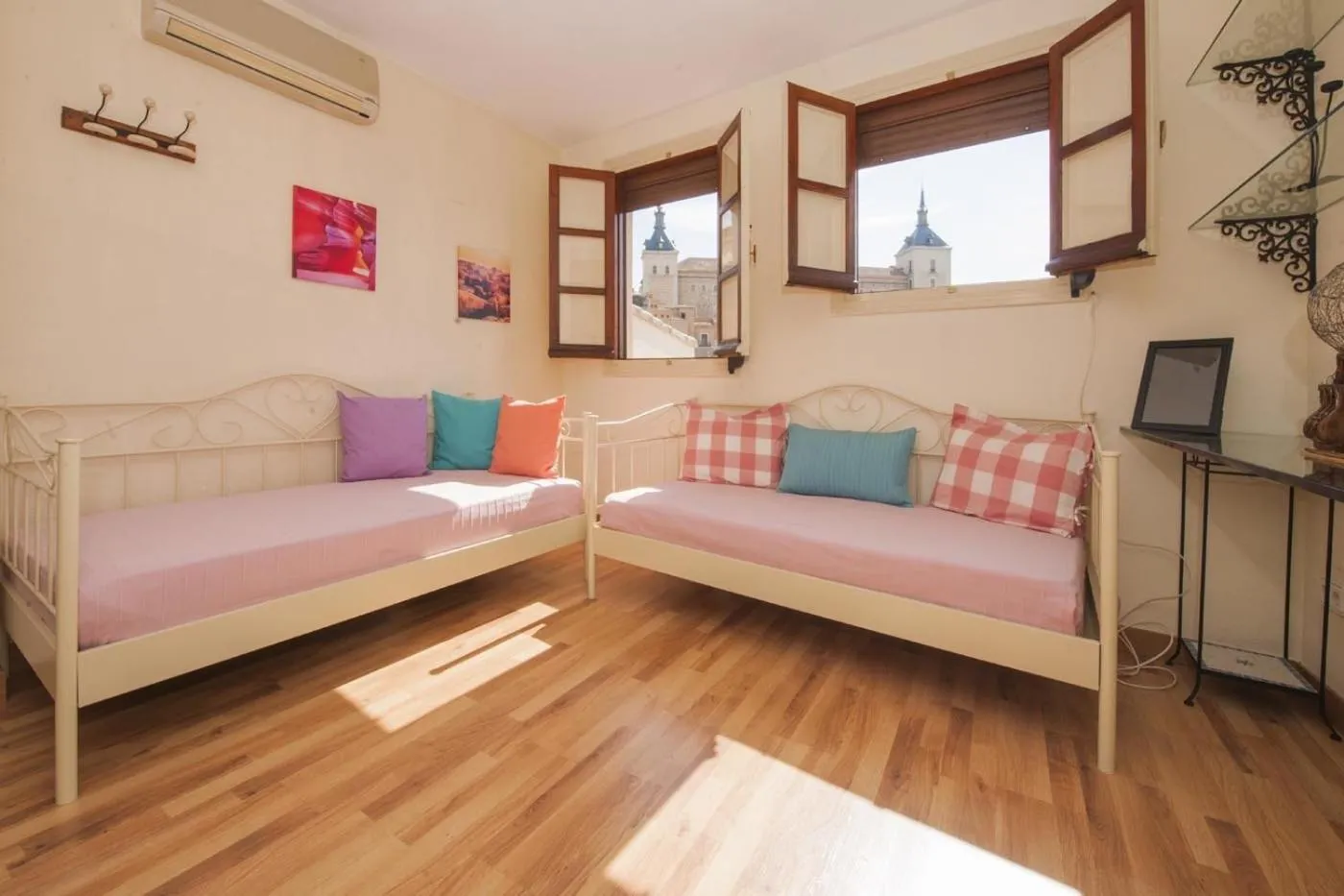 Bedroom, Bed in Atico-Terraza Imperial