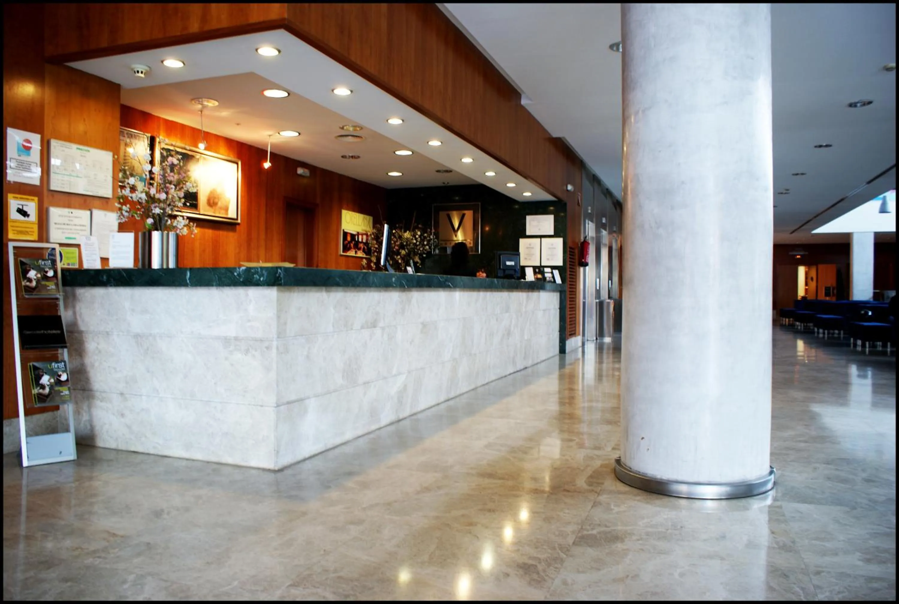 Lobby or reception in Extremadura Hotel