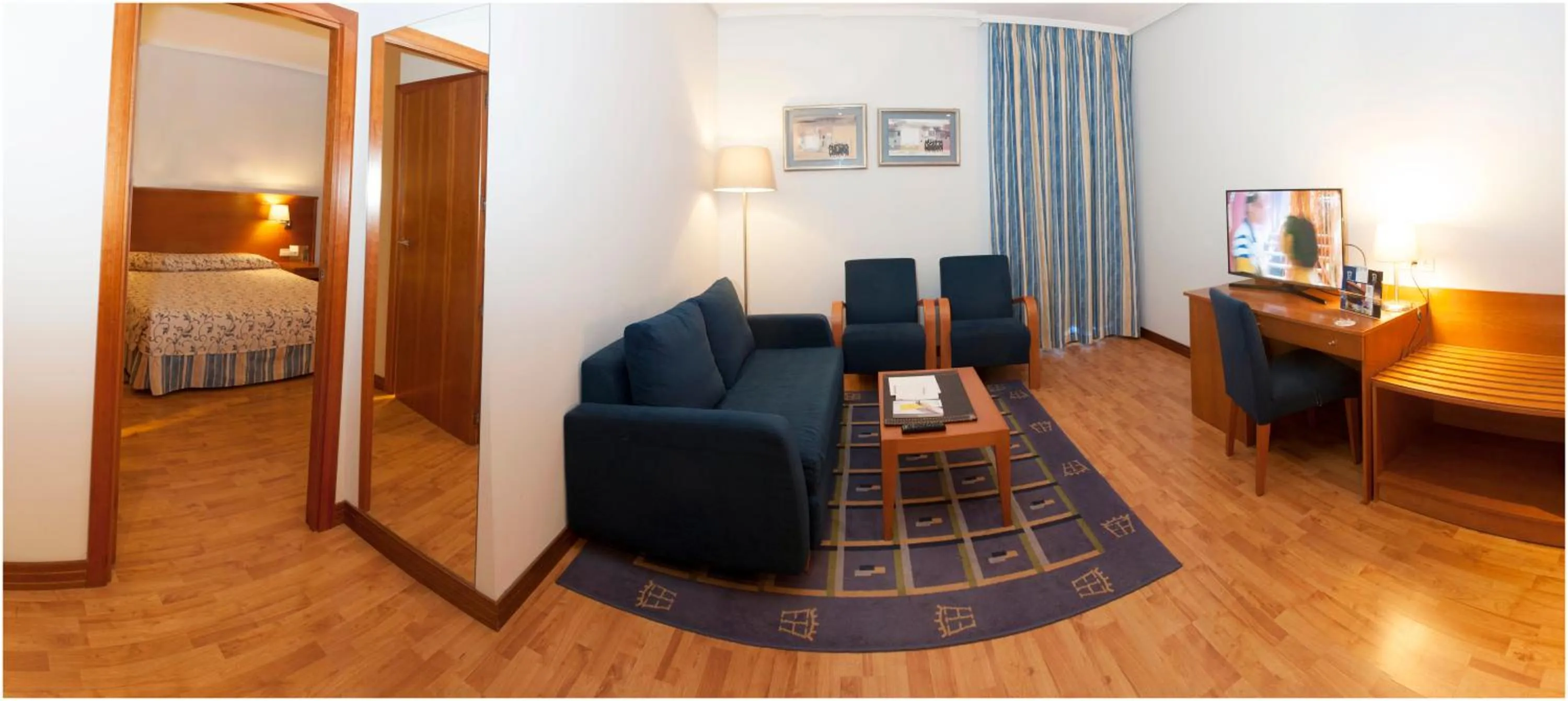 Photo of the whole room, Bed in Extremadura Hotel