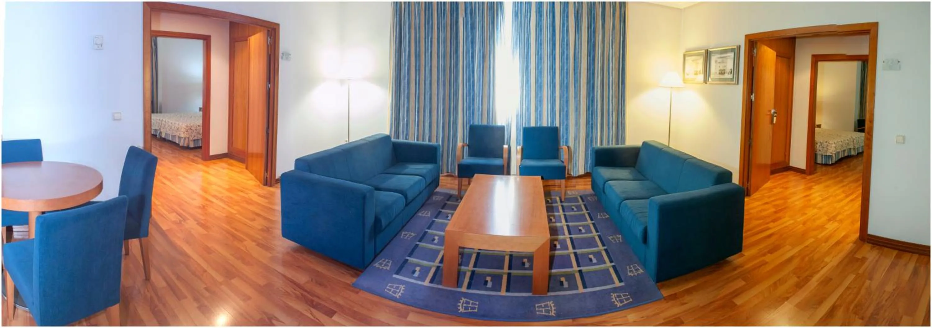 Seating area in Extremadura Hotel