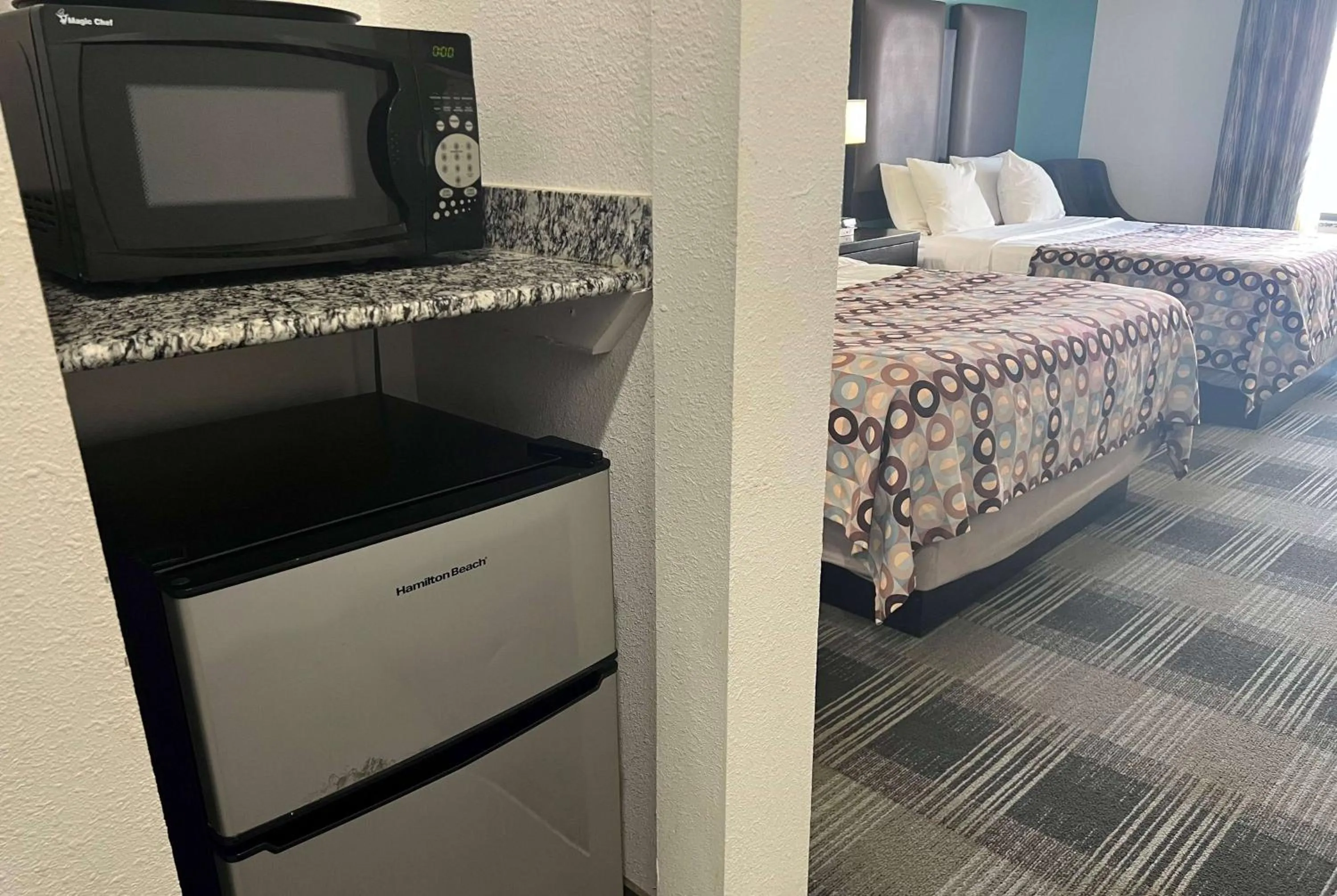 Photo of the whole room, Bed in Days Inn by Wyndham Alva