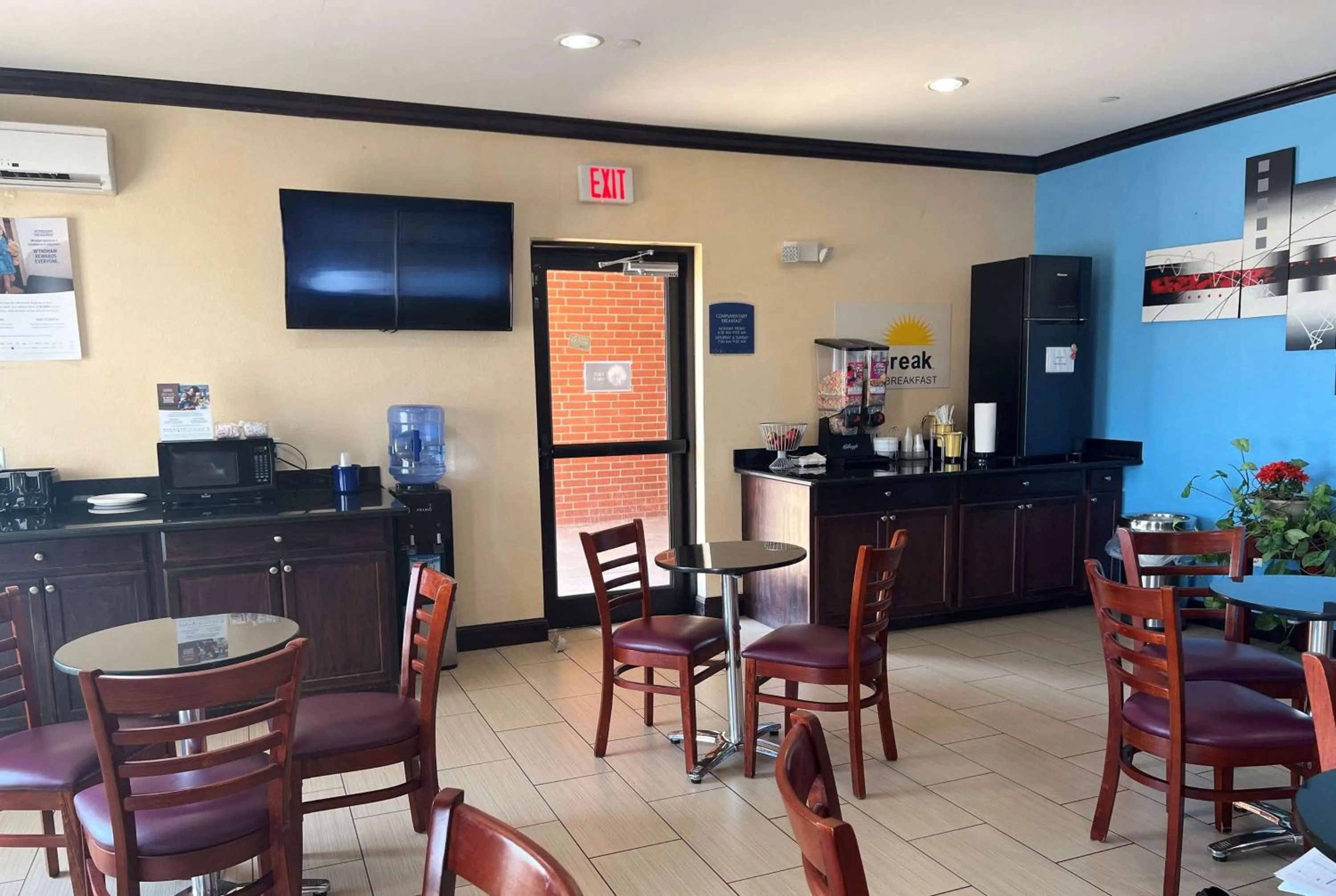 Breakfast in Days Inn by Wyndham Alva