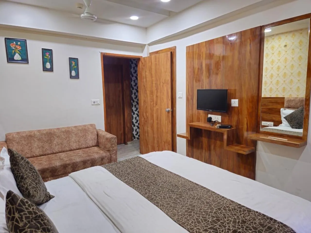 Hotel Bhagya Ahmedabad