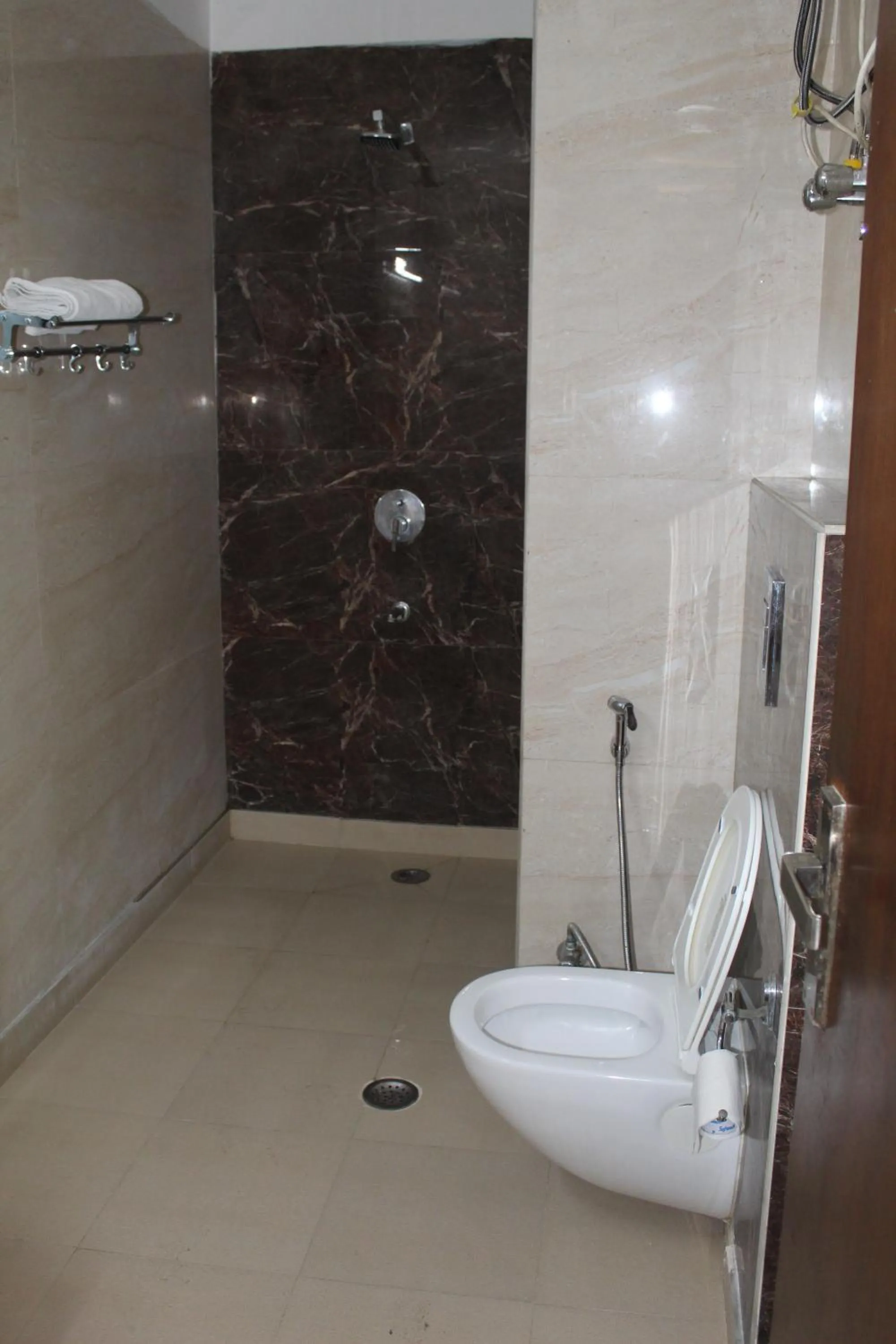 Bathroom in Flourish Stay Saket near Max Hospital