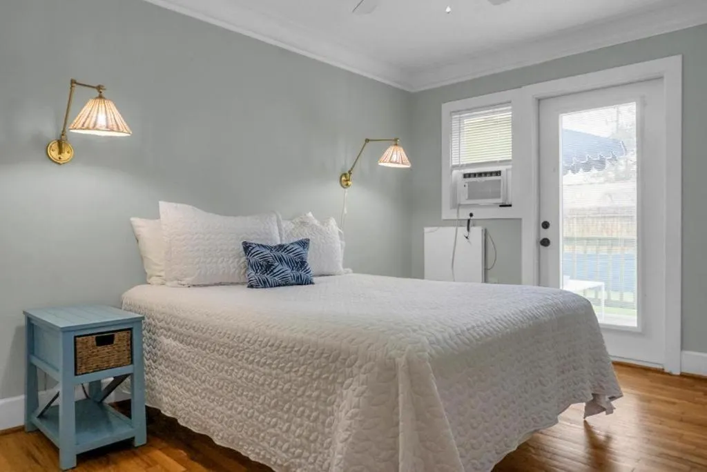 Bed in Carolina Beach Inn