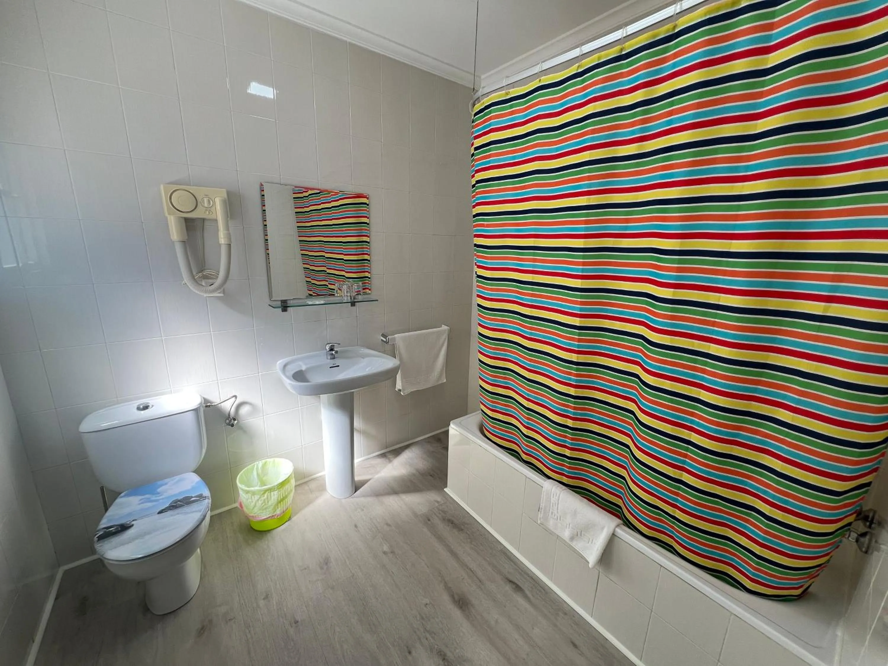 Toilet in Hotel Dila