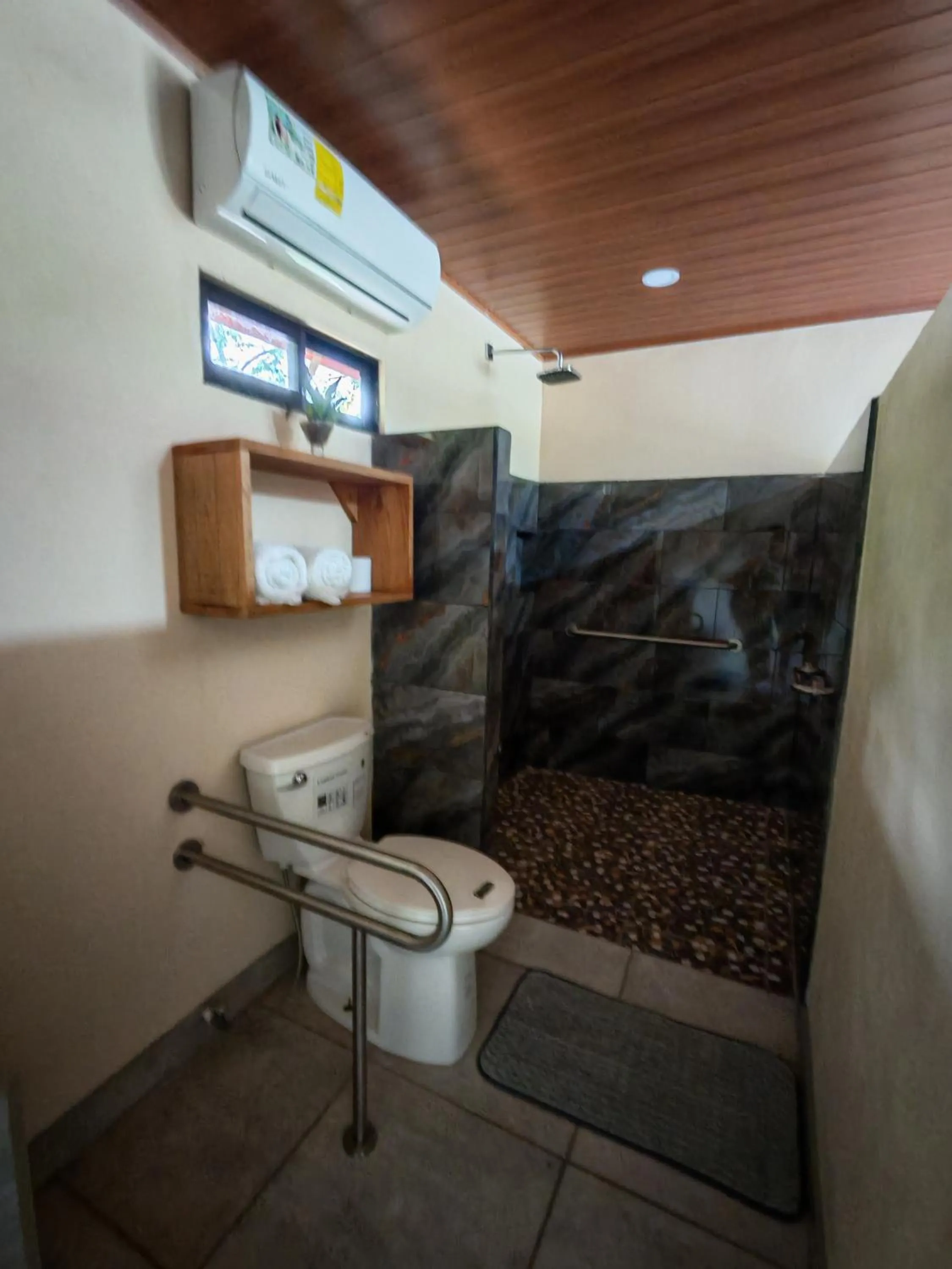King Room - Disability Access in La Cuna Inn