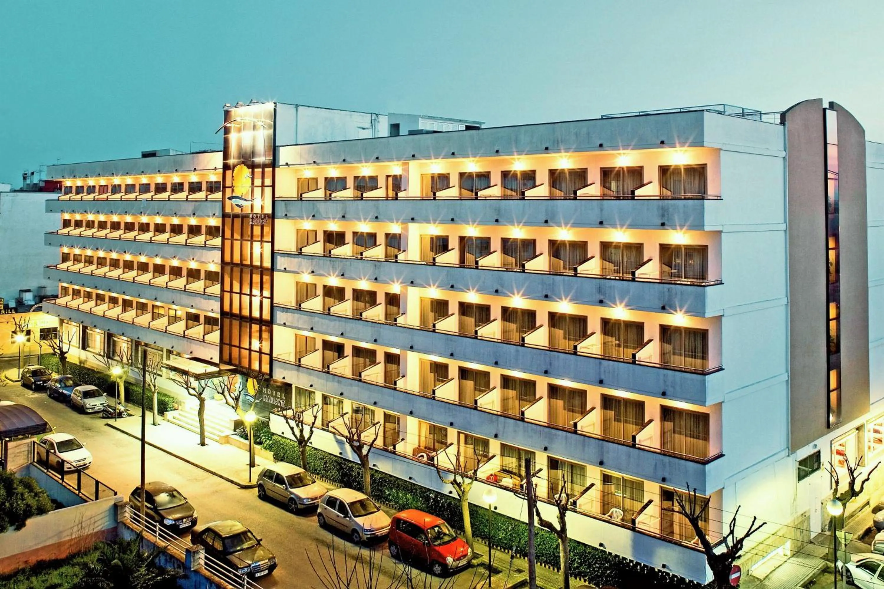 Facade/entrance in Hotel Mariant