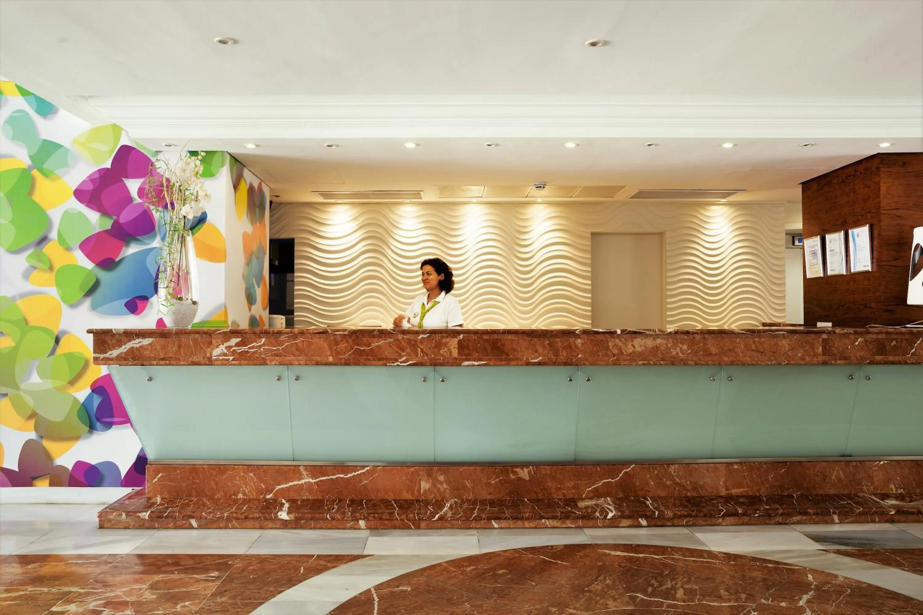 Lobby or reception in Hotel Mariant
