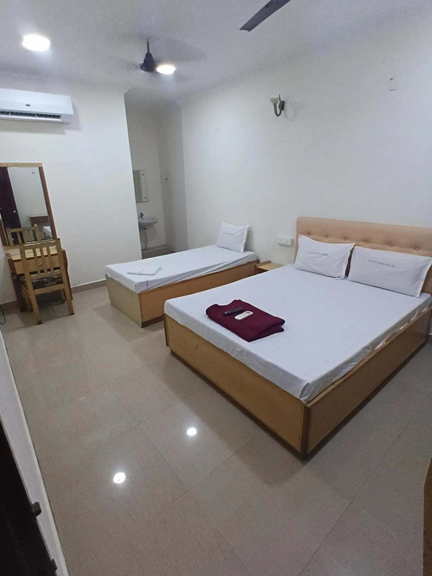 Hotel Thalapathi