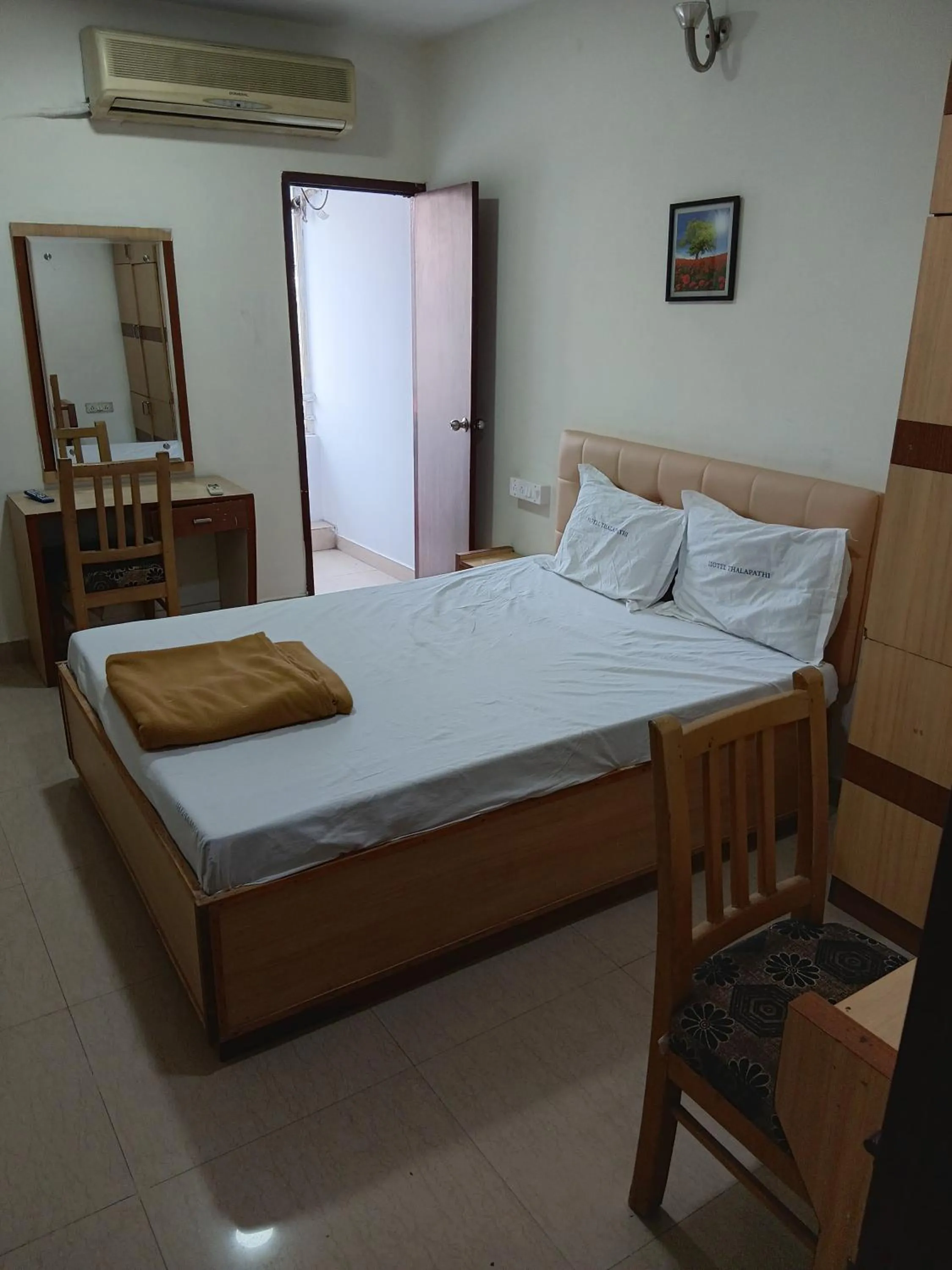 Hotel Thalapathi