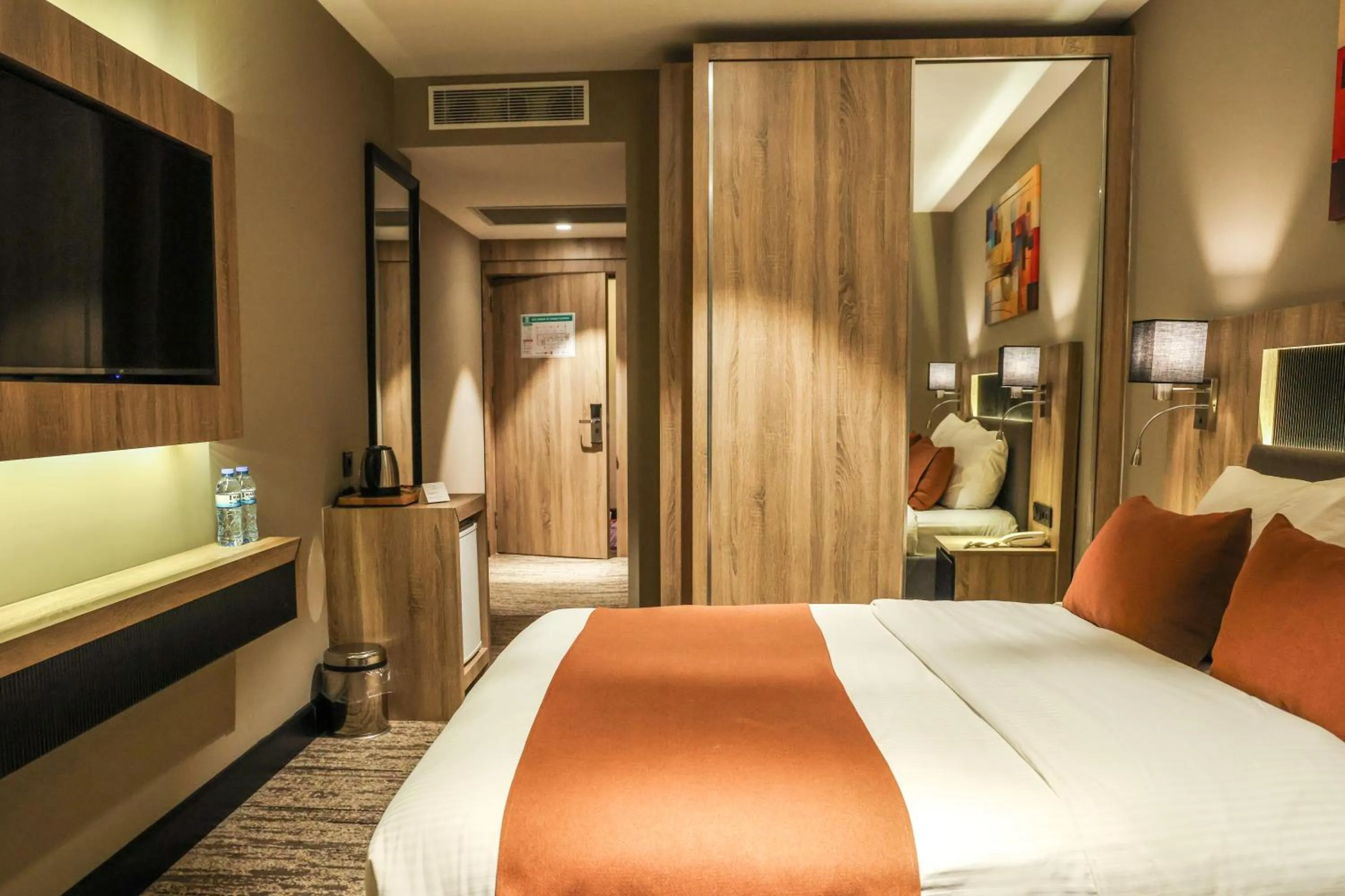 Bed in Continent Hotel Kahramanmaraş