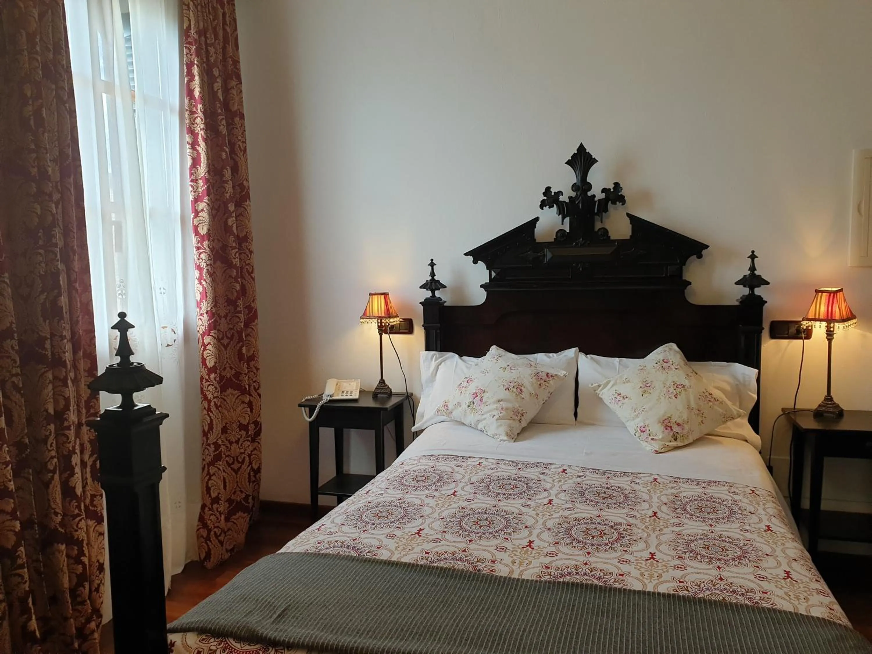 Bed in Hotel Segles - Turismo de Interior