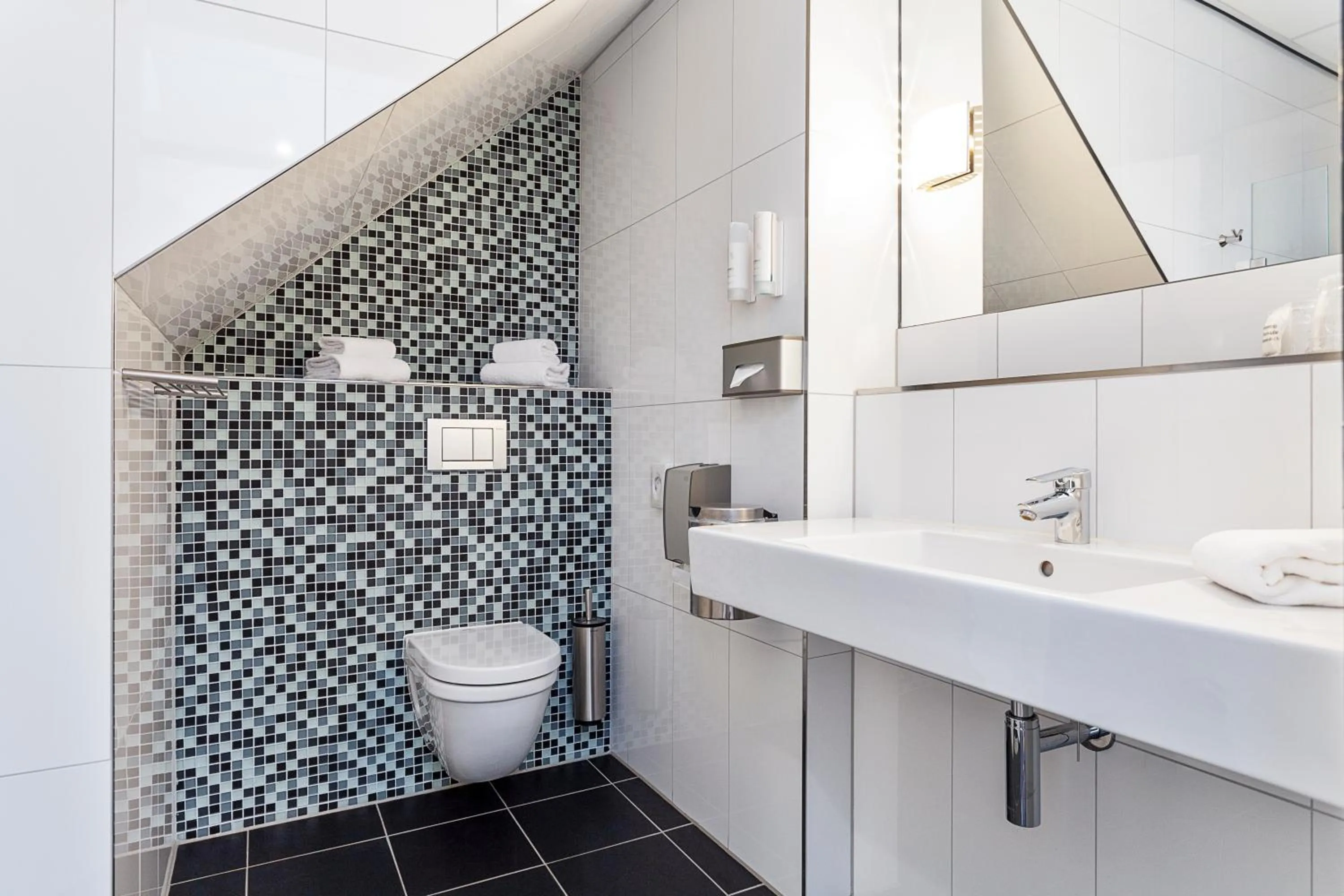 Bathroom in Hotel De Schout