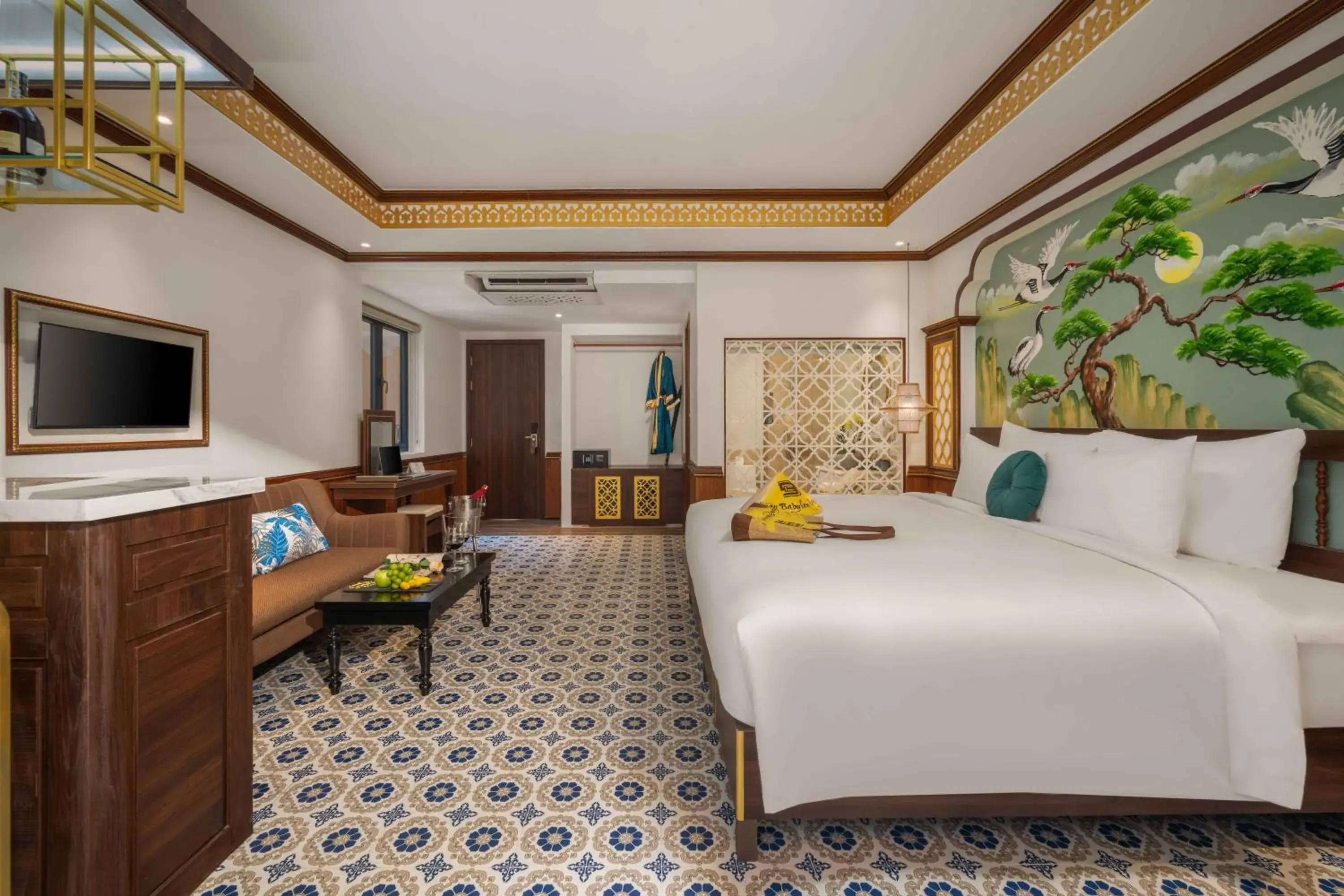 Signature King/Twin Suite, Bathtub, Balcony with Pool and Courtyard View - single occupancy in Soleil by Soluna - A Charming Touch of Hoi An Heritage - formerly Hoi An Babylon Luxury Hotel Signature King/Twin Suite, Bathtub, Balcony with Pool and Courtyard View - single occupancy in Soleil by Soluna - A Charming Touch of Hoi An Heritage - formerly Hoi An Babylon Luxury Hotel