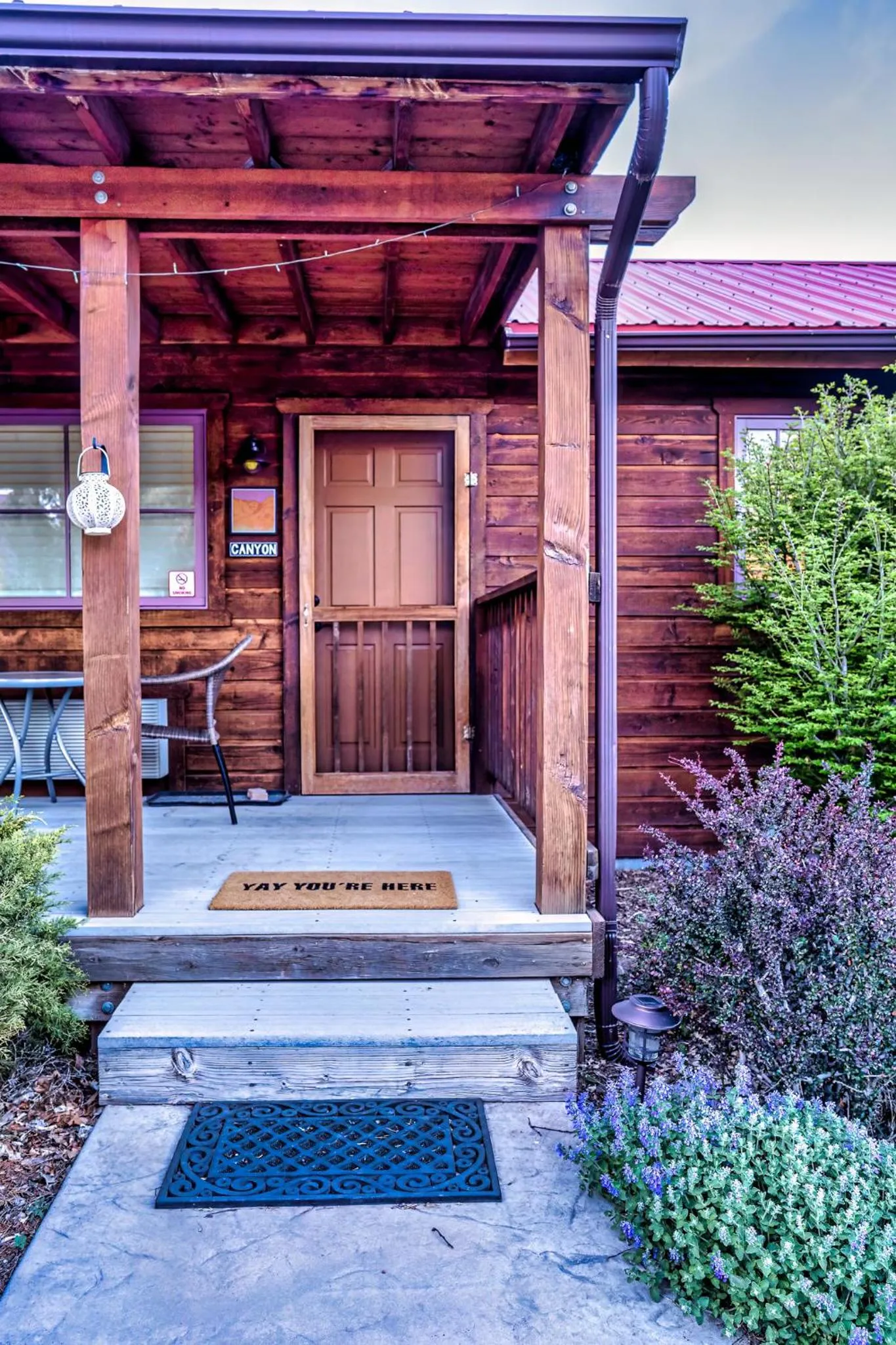 Patio in The Loubird Inn