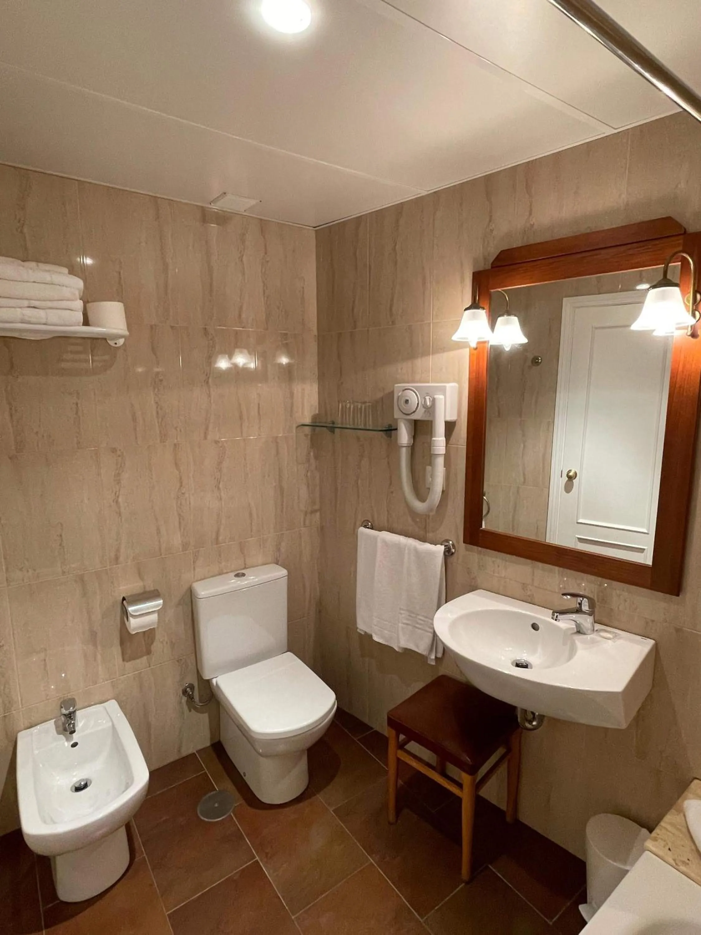 Bathroom in Hotel Amandi