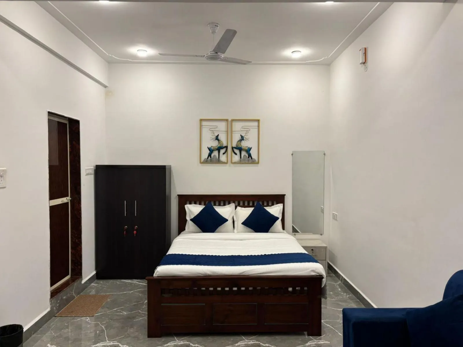 Zuna Stayz Morjim Goa