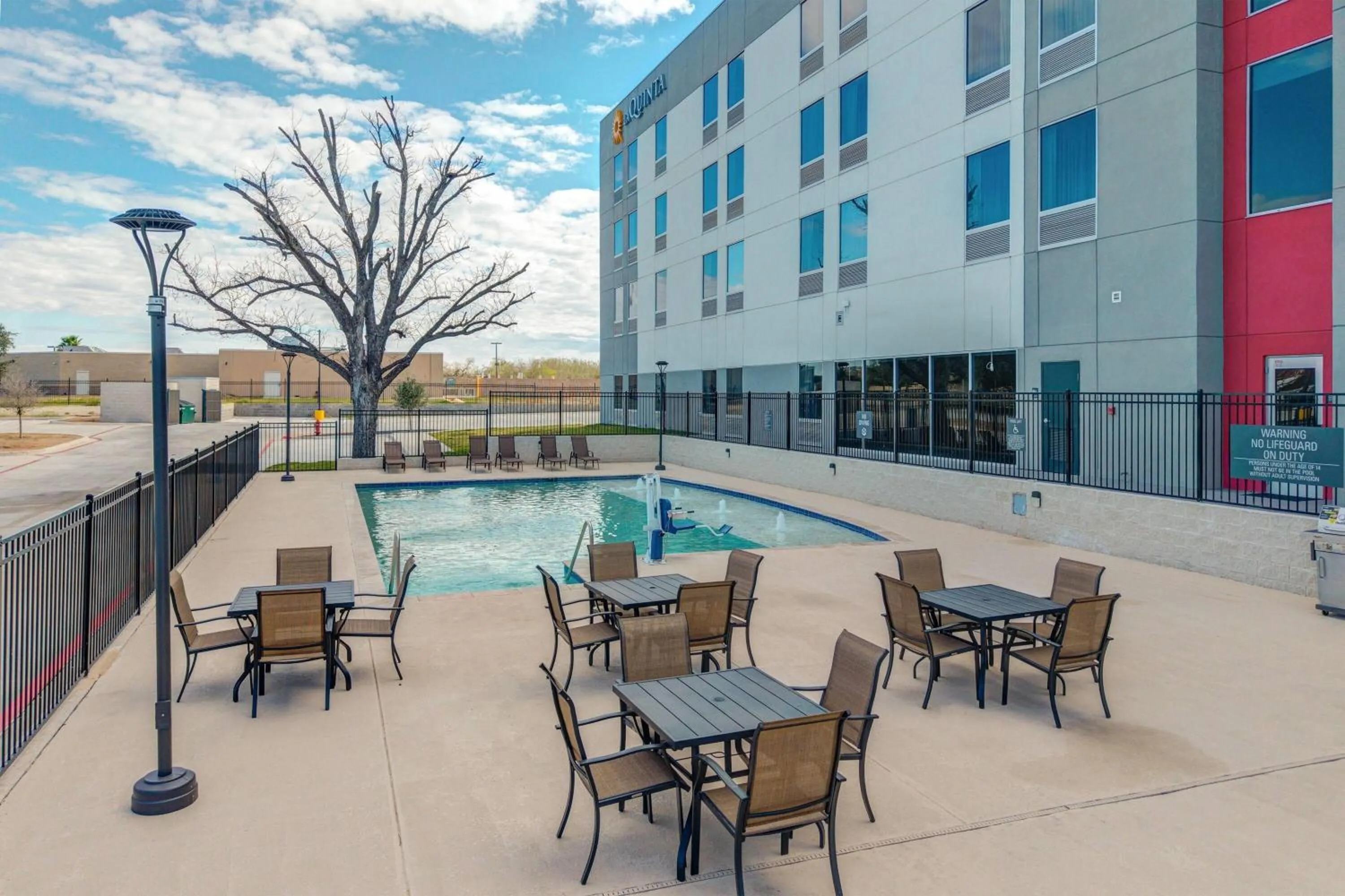 Swimming pool in La Quinta Inn & Suites by Wyndham Eagle Pass