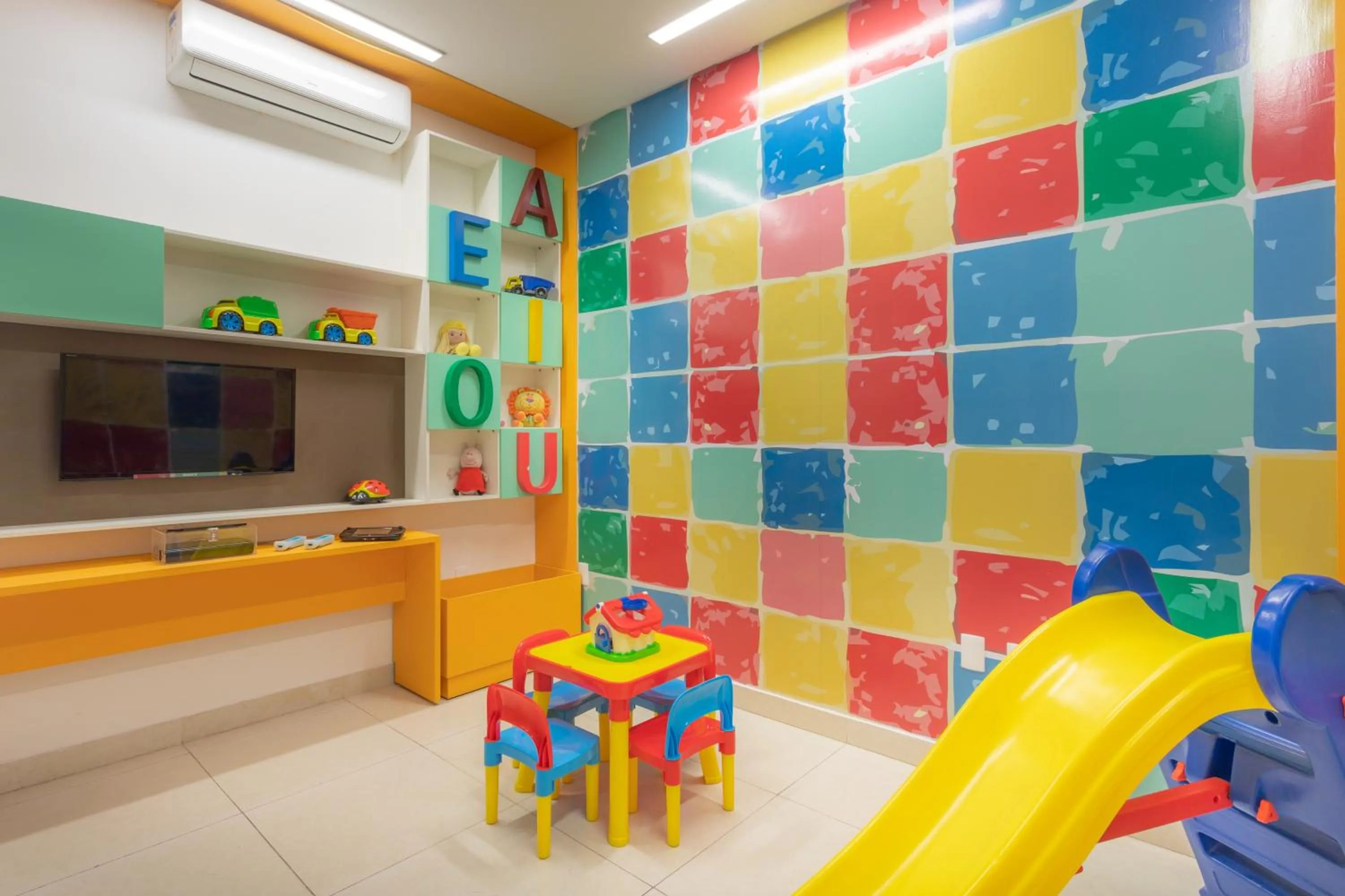 children in Nord Luxxor Sapucaia