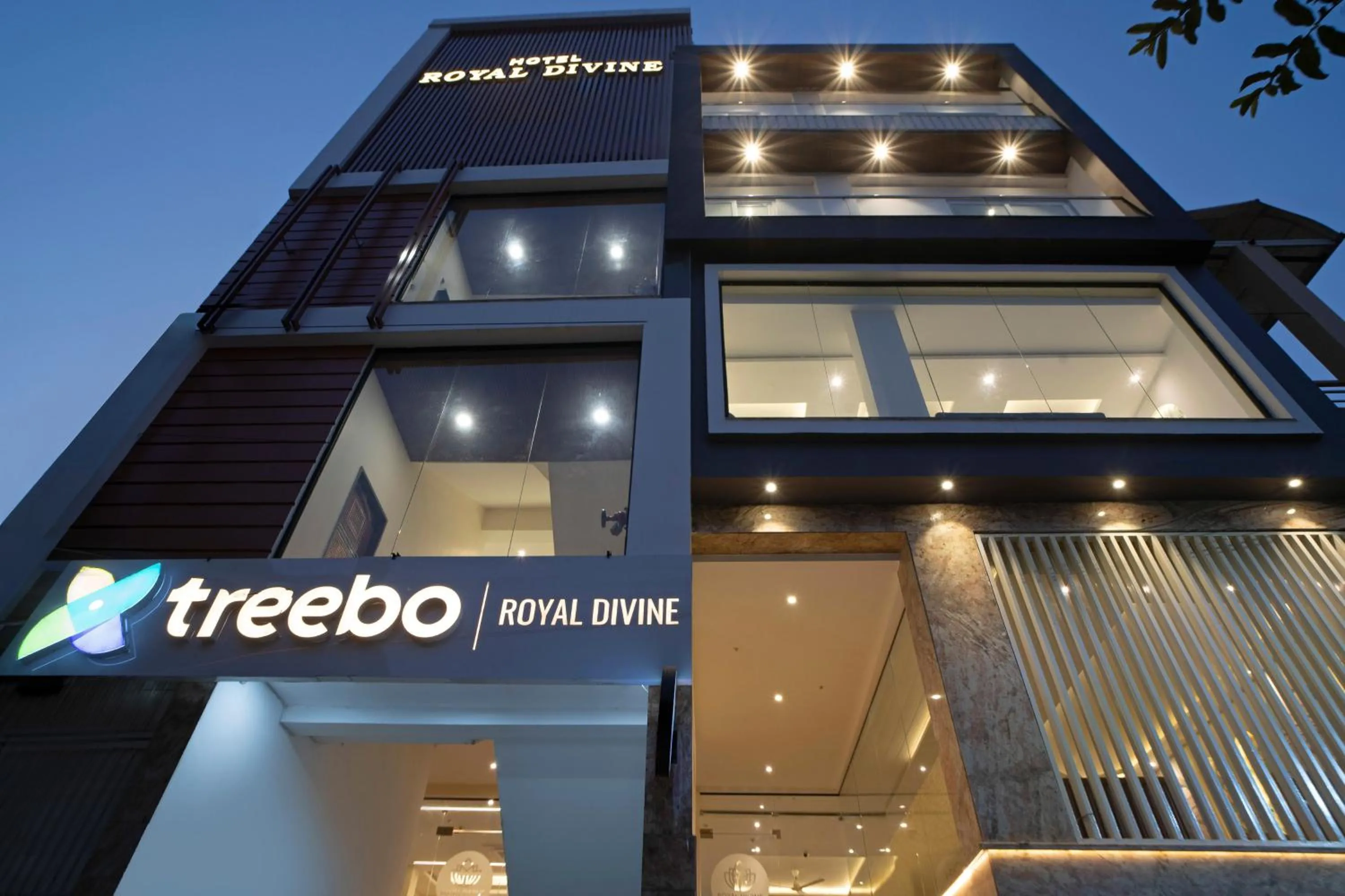 Treebo Royal Divine