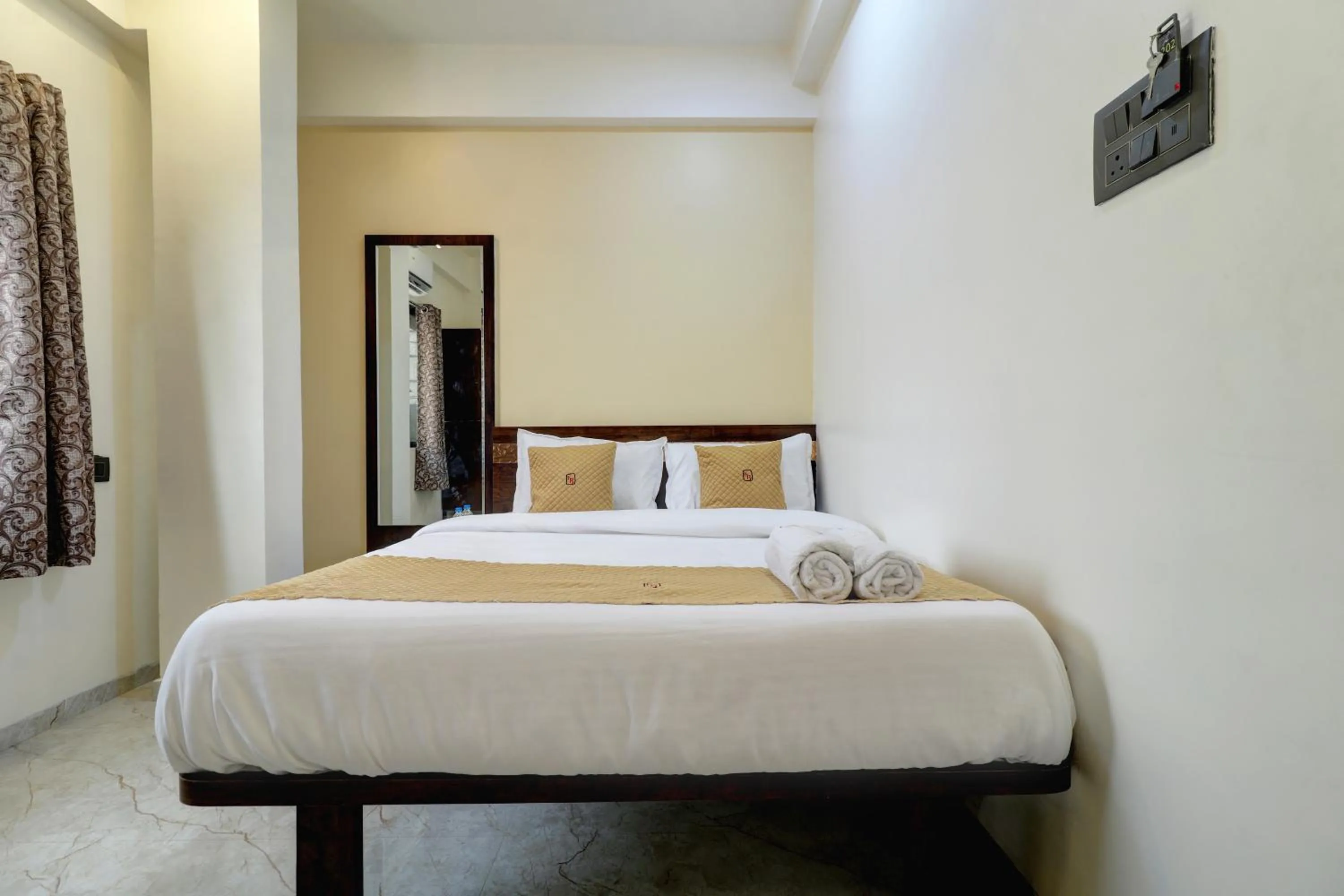 Bed in Krishna Residency